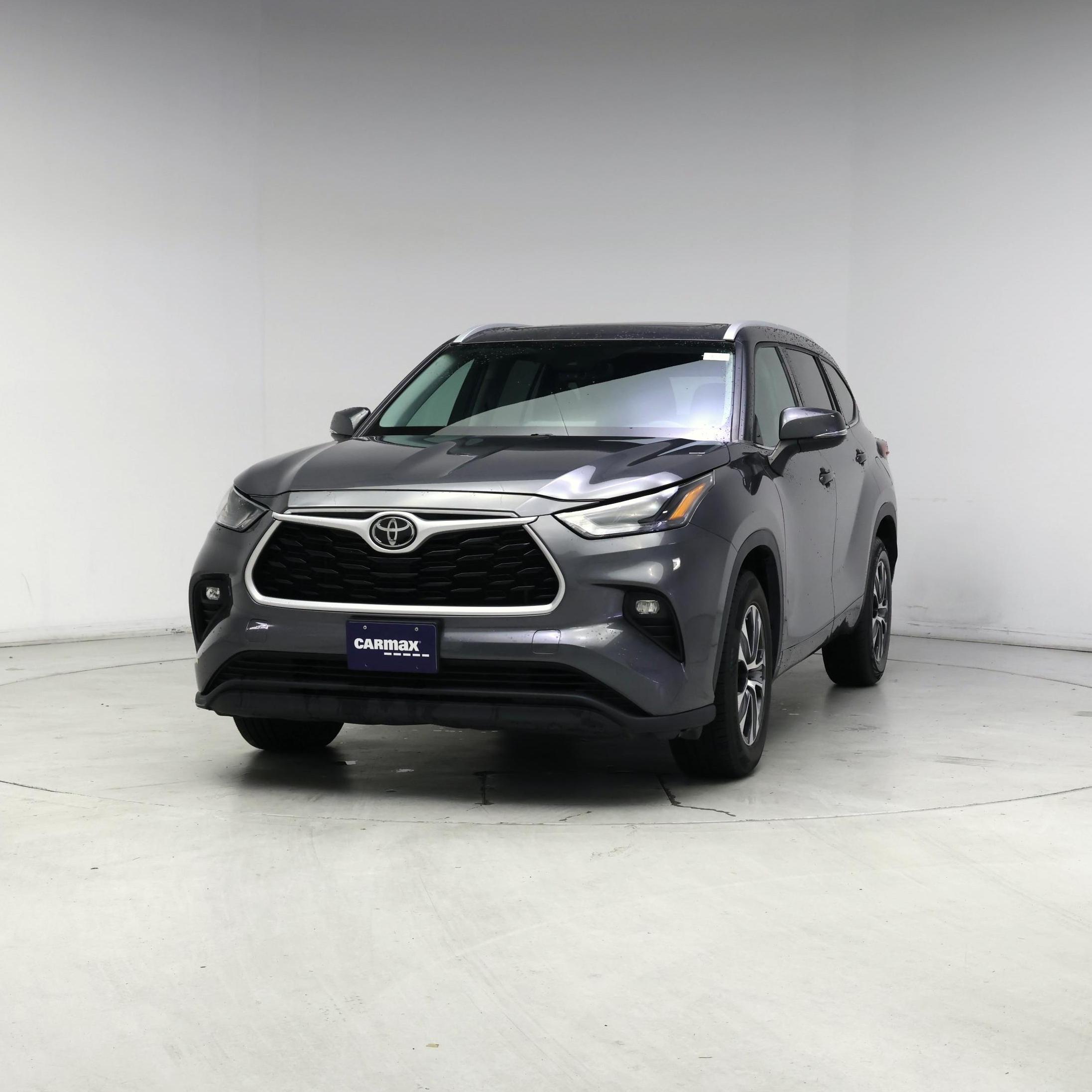 Thumbnail: 2022 Toyota Highlander - 4