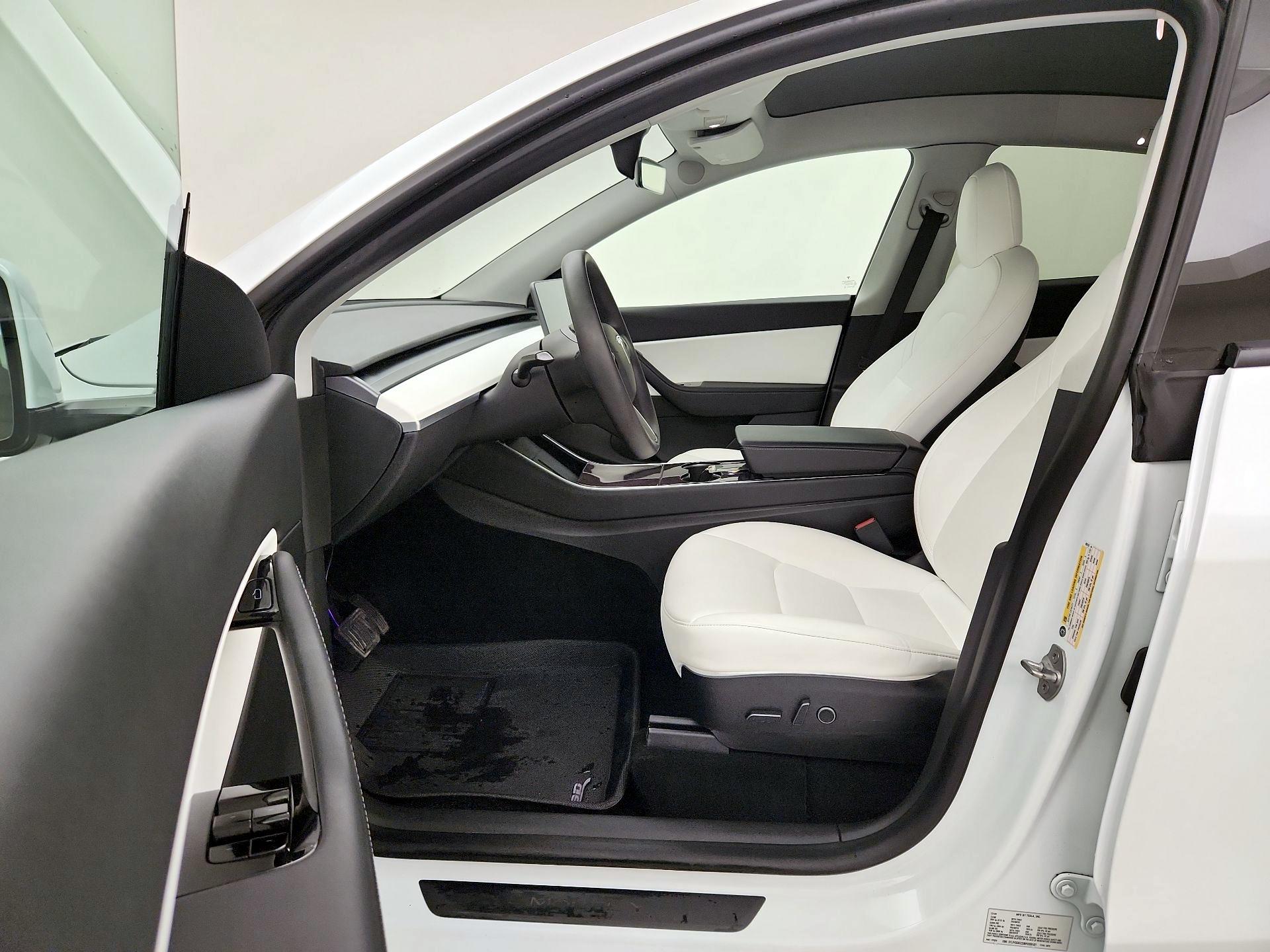 Thumbnail: 2021 Tesla Model Y - 11