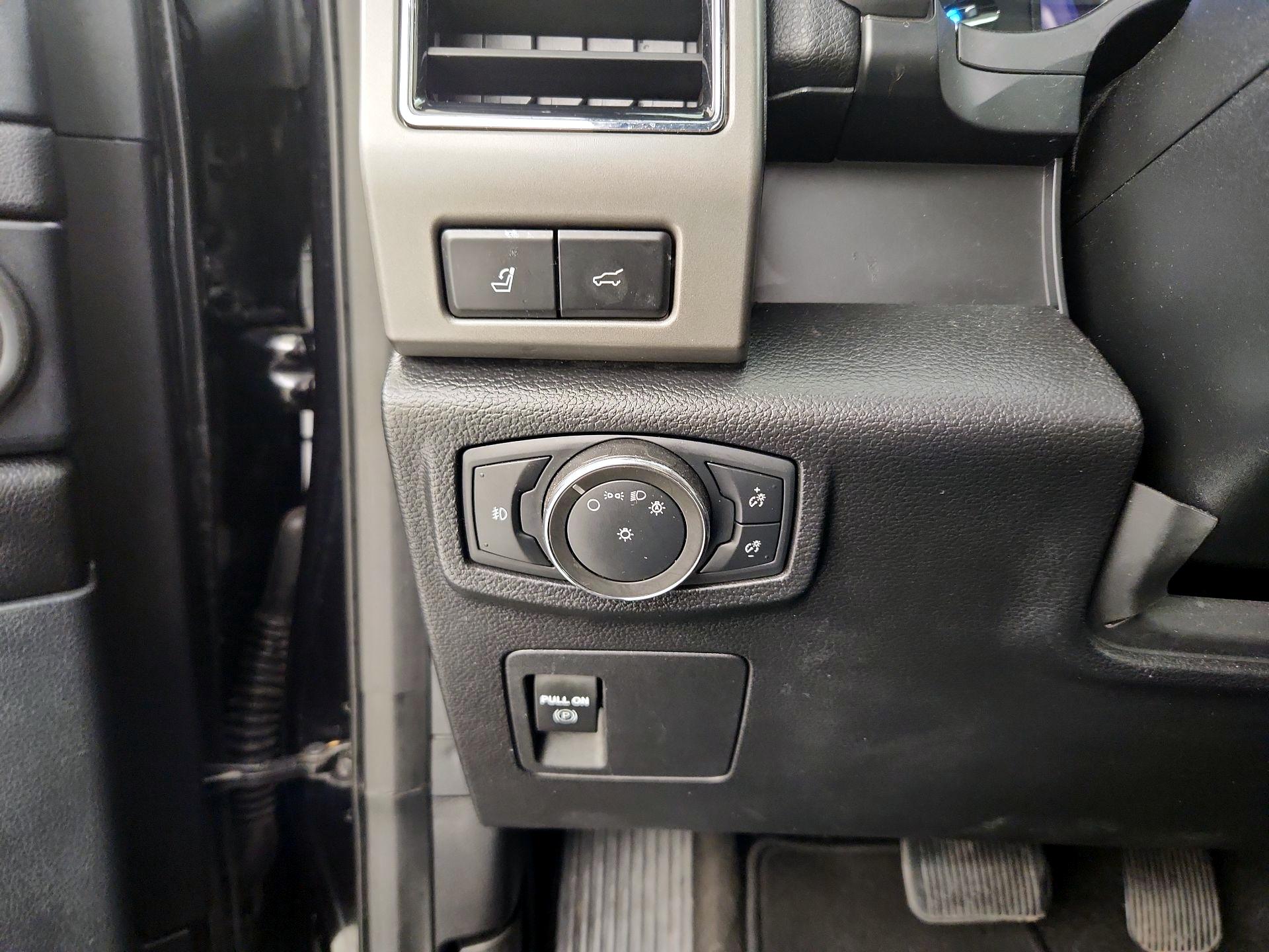 Thumbnail: 2020 Ford Expedition - 13