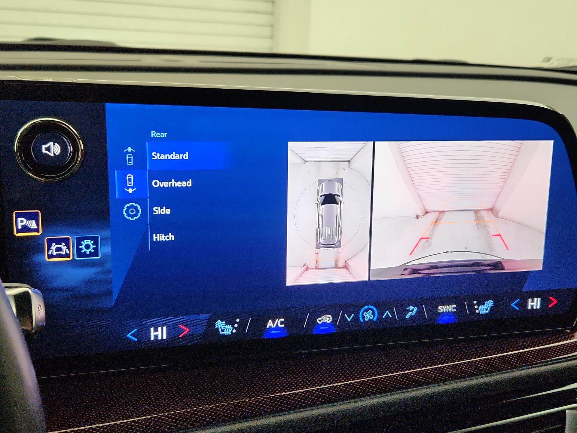 Thumbnail: 2025 Chevrolet Traverse - 15