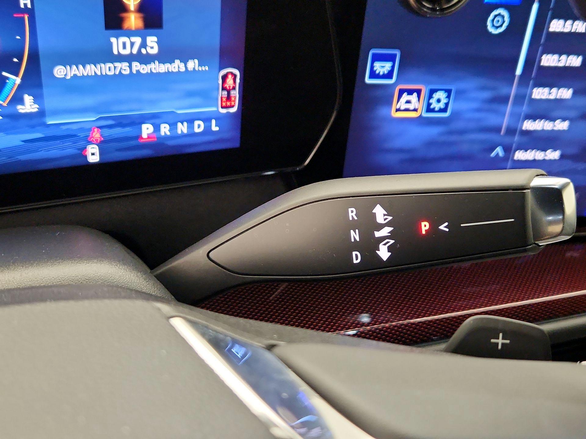 Thumbnail: 2025 Chevrolet Traverse - 18