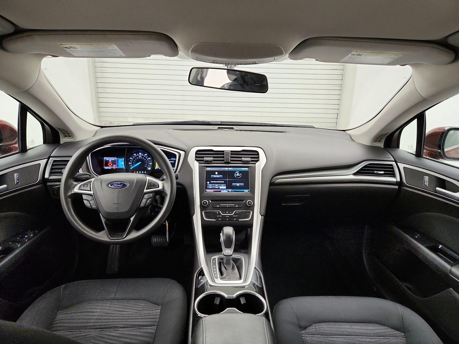 Thumbnail: 2016 Ford Fusion - 9