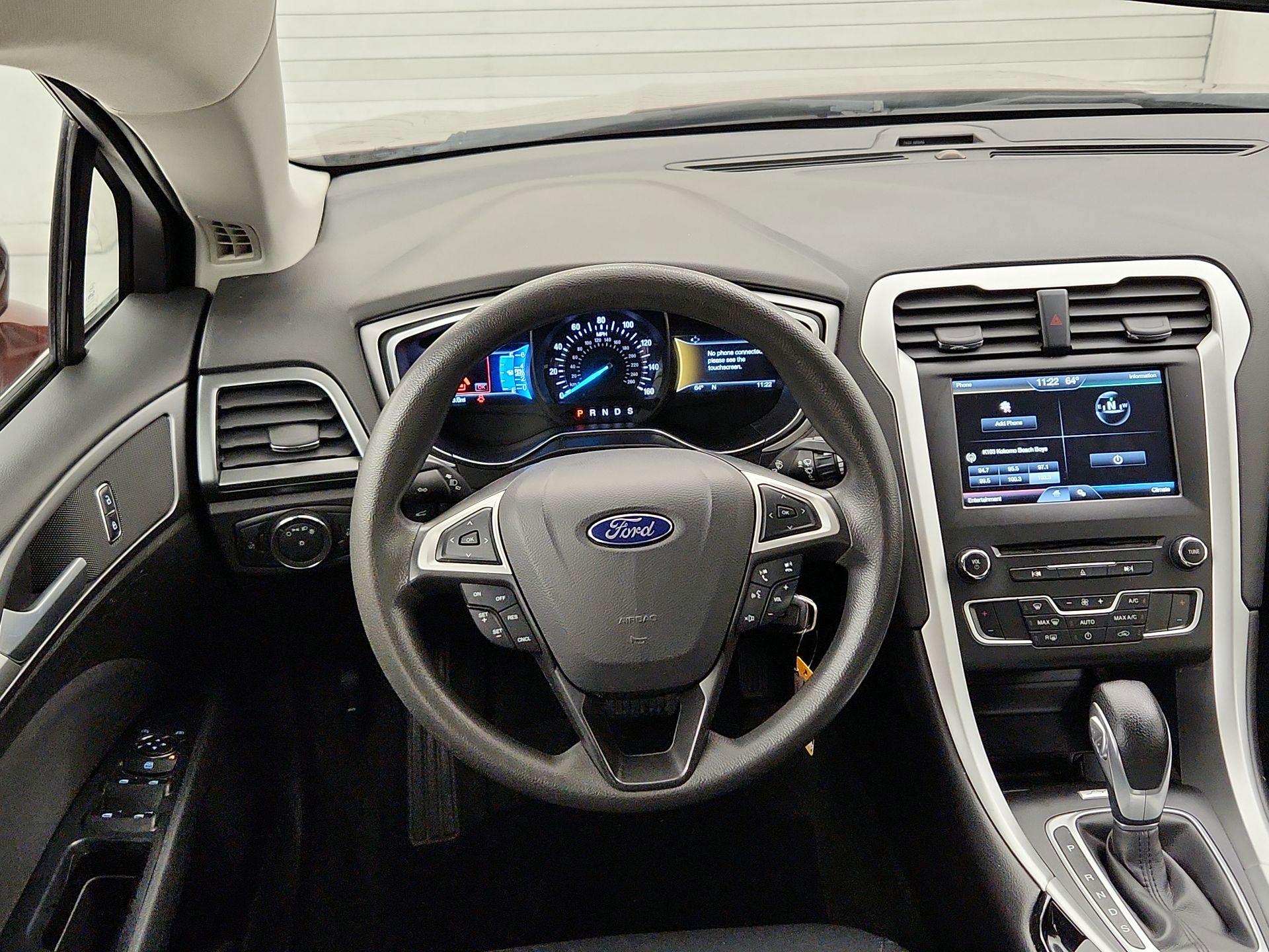 Thumbnail: 2016 Ford Fusion - 10