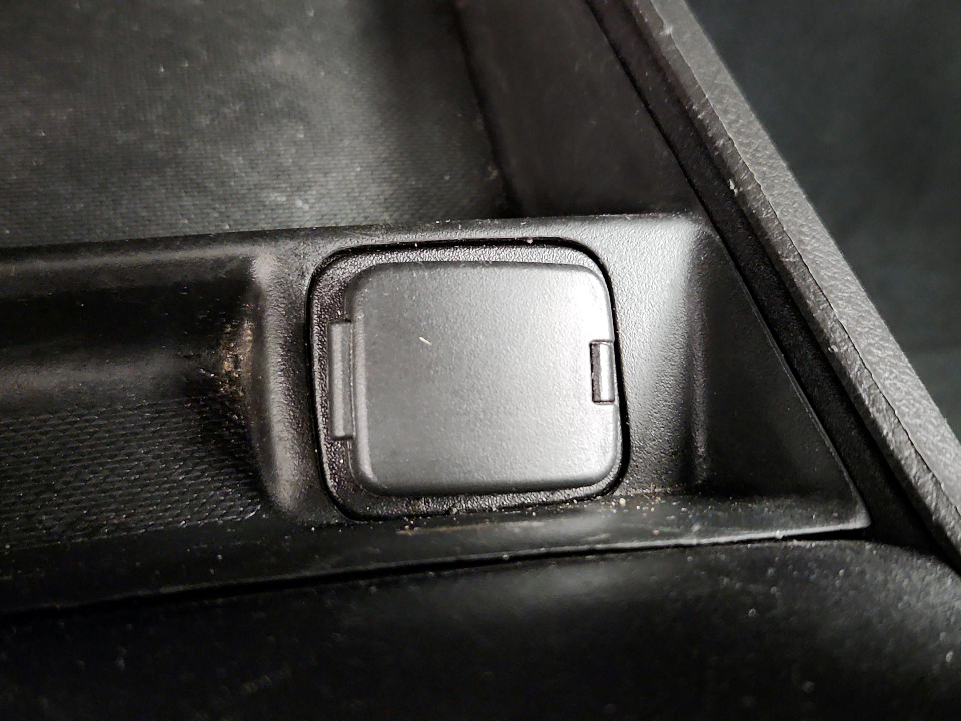 Thumbnail: 2016 Ford Fusion - 18