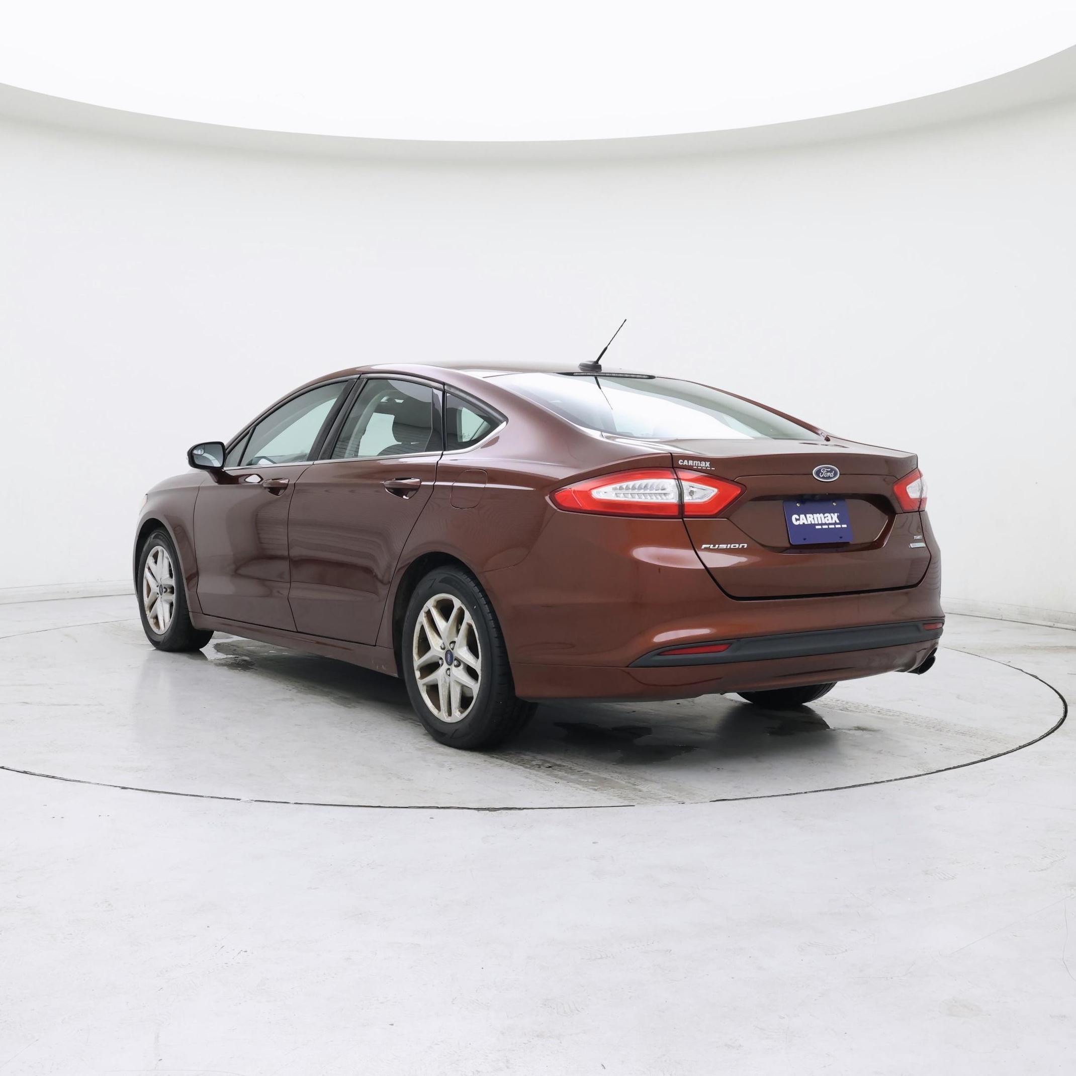 Thumbnail: 2016 Ford Fusion - 2