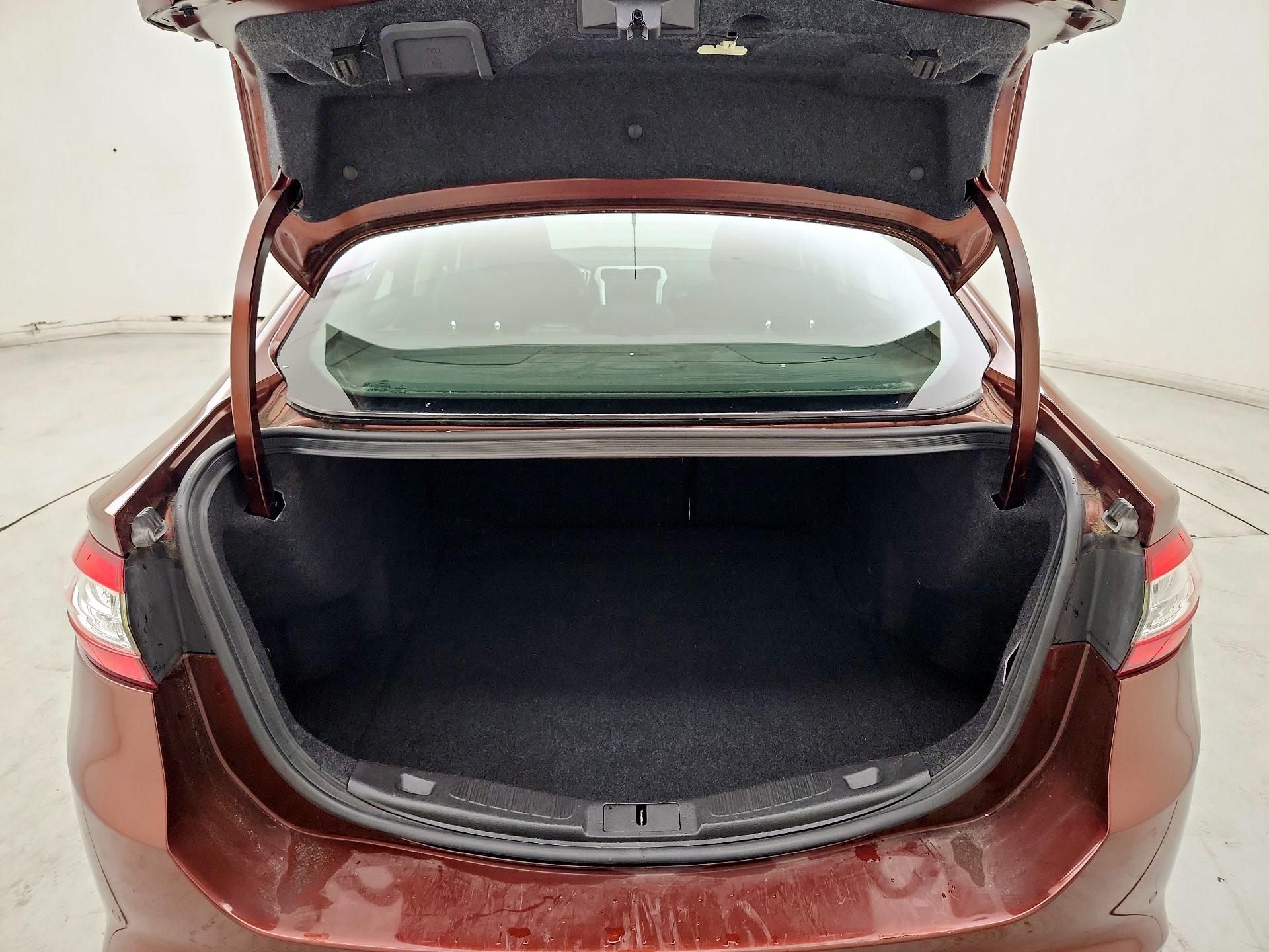 Thumbnail: 2016 Ford Fusion - 20