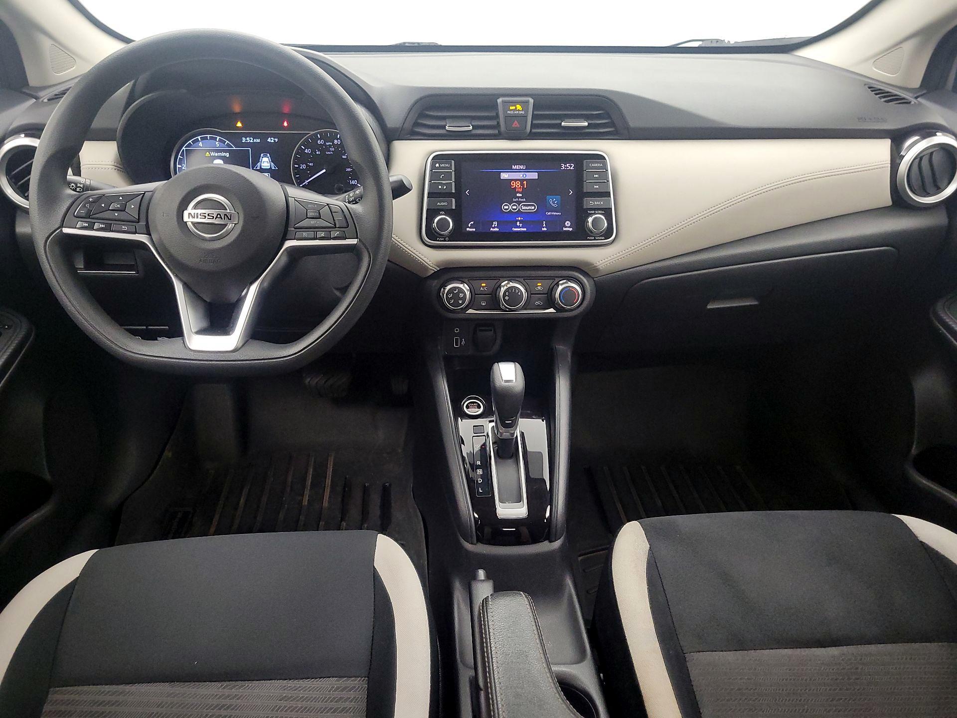 Thumbnail: 2020 Nissan Versa - 9