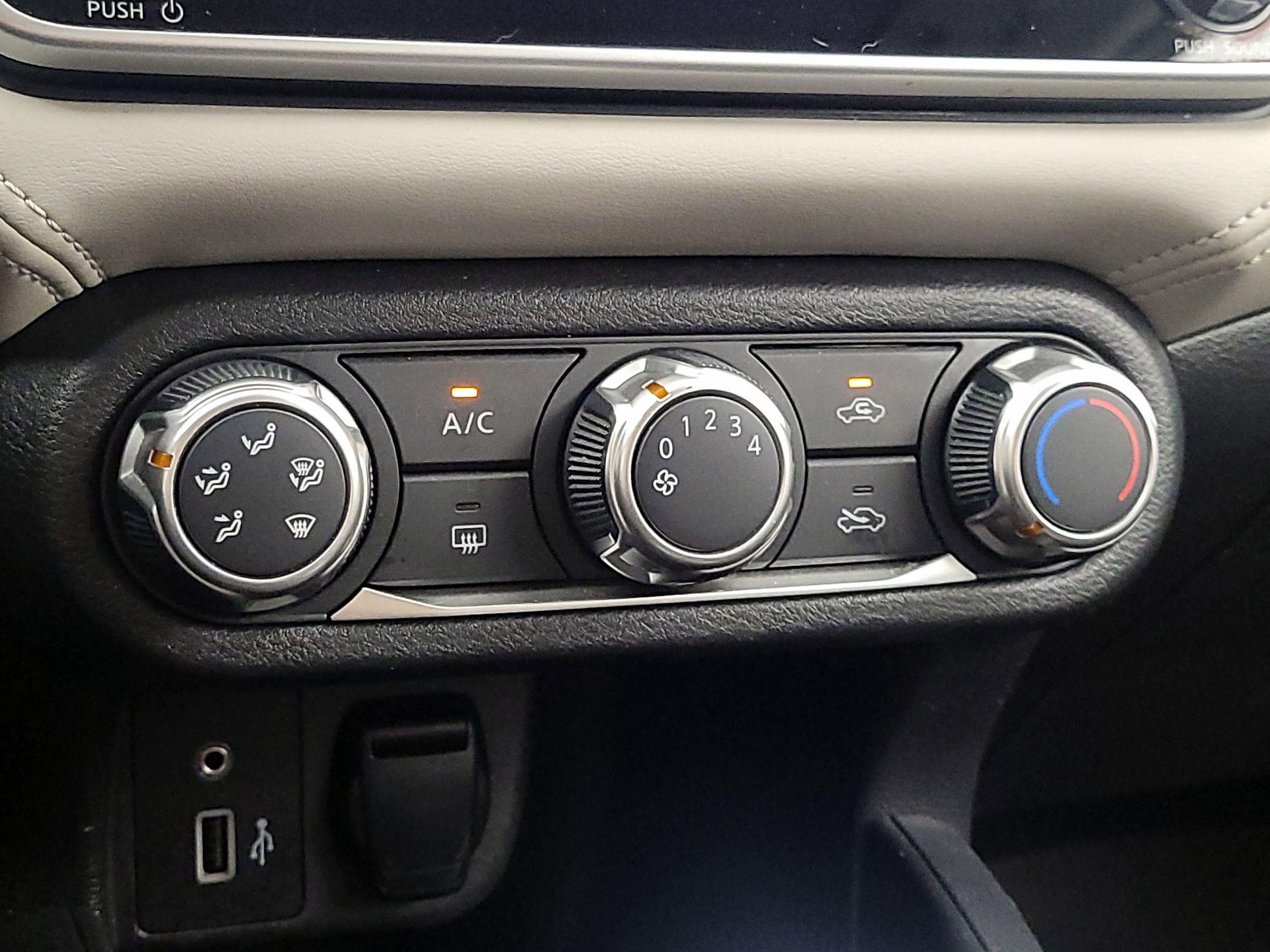 Thumbnail: 2020 Nissan Versa - 15