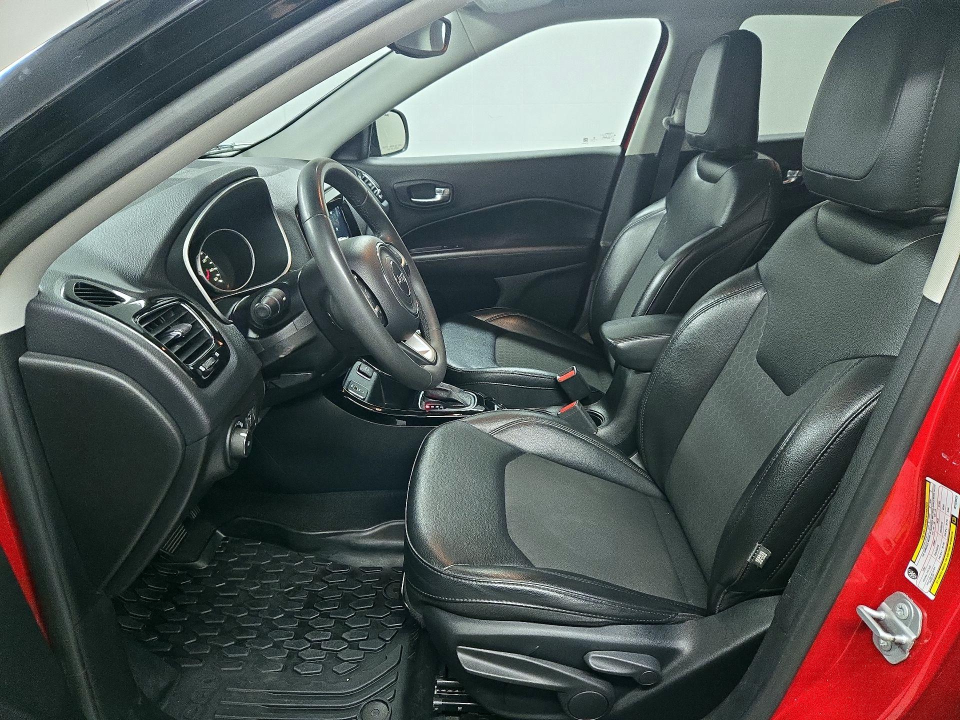 Thumbnail: 2021 Jeep Compass - 11