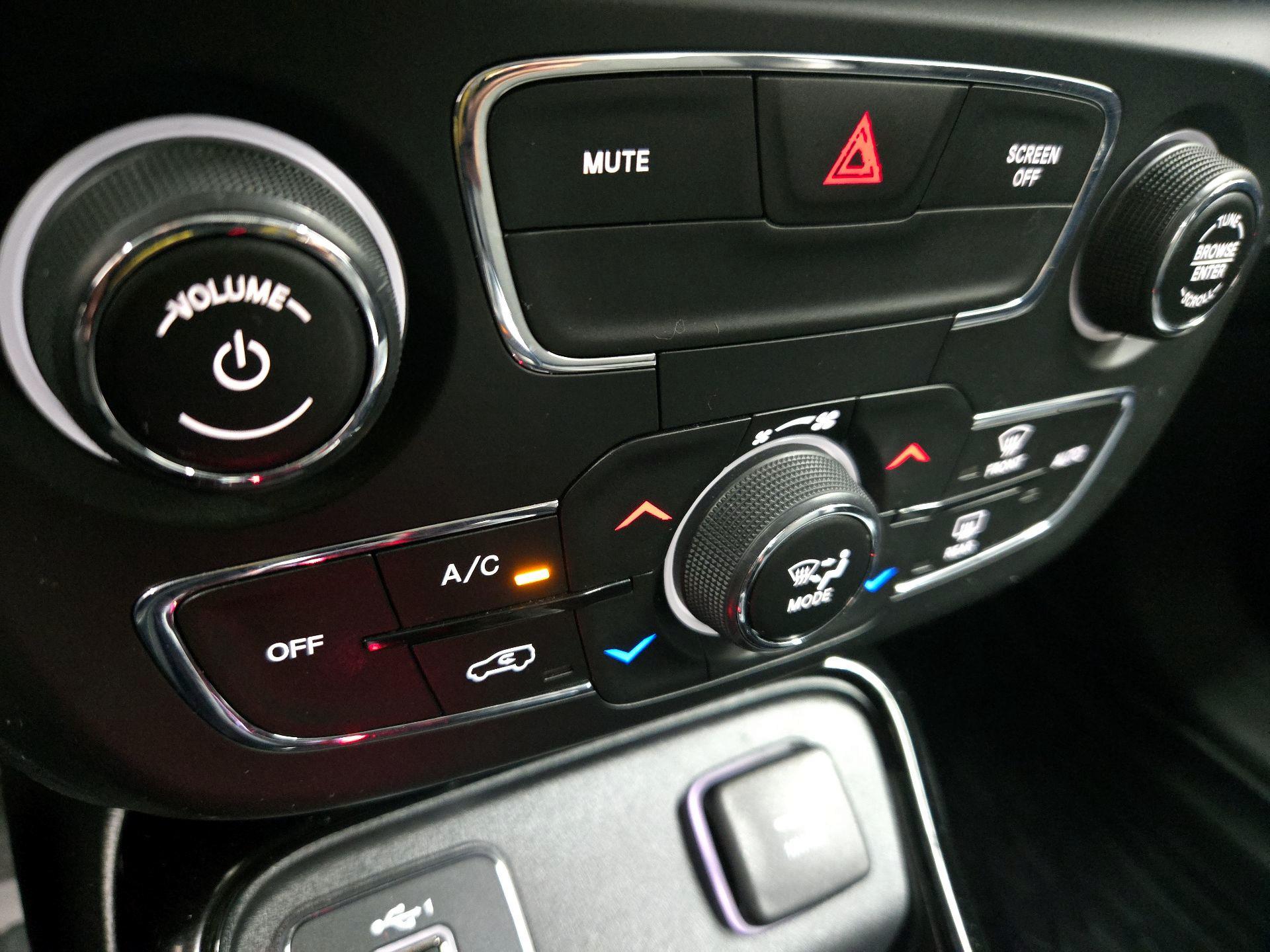 Thumbnail: 2021 Jeep Compass - 16