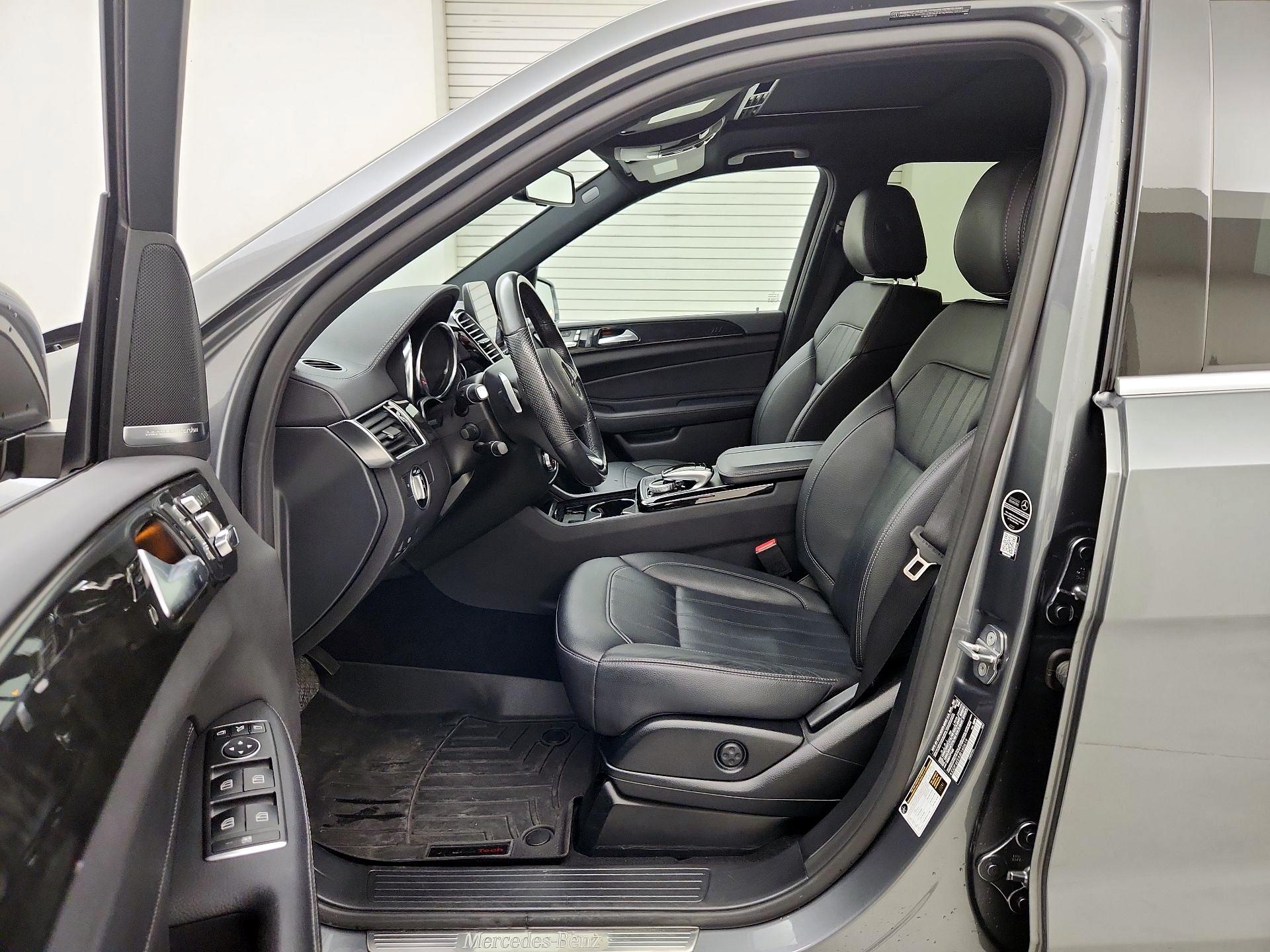 Thumbnail: 2018 Mercedes-Benz GLS - 11