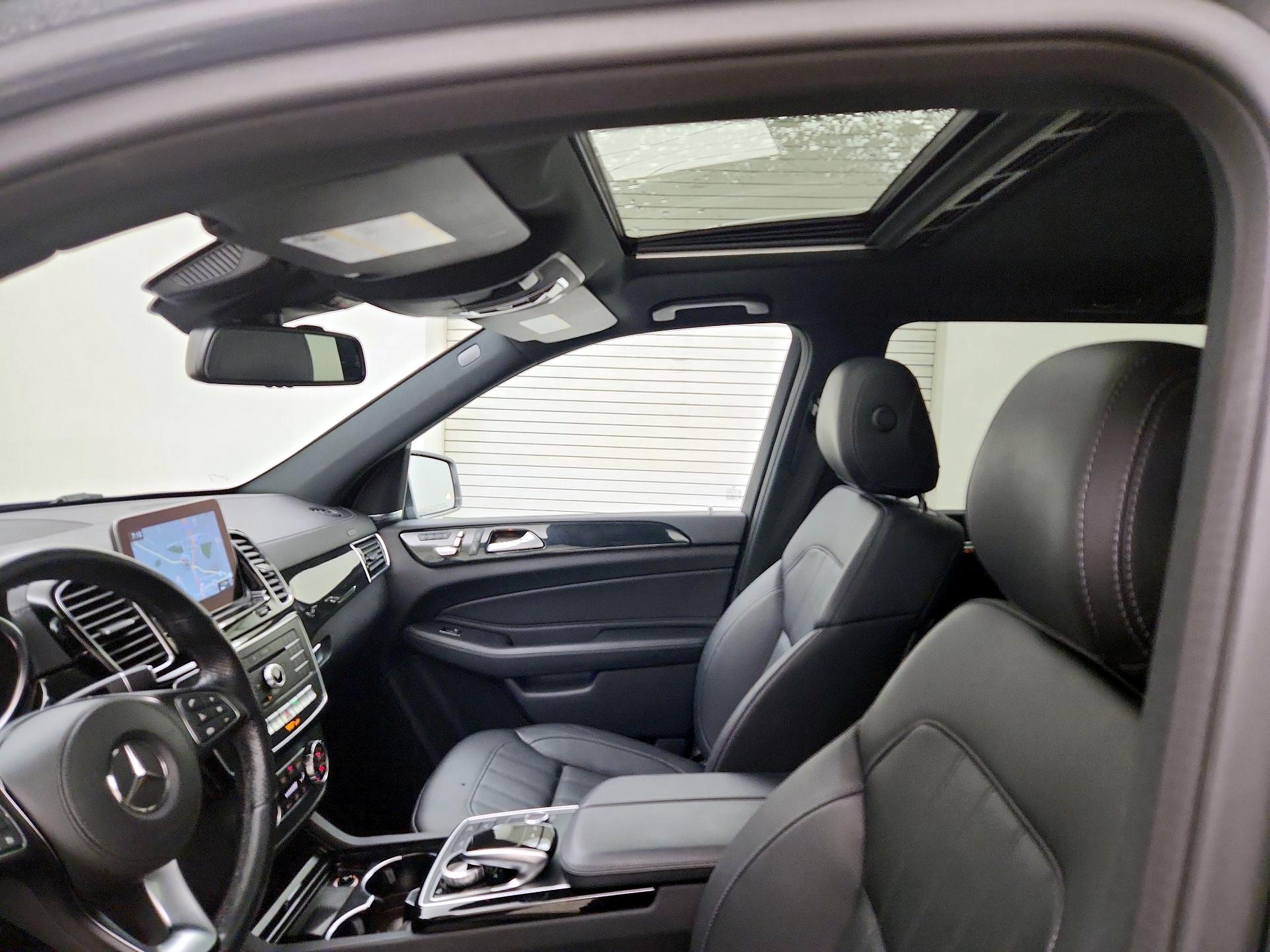 Thumbnail: 2018 Mercedes-Benz GLS - 20