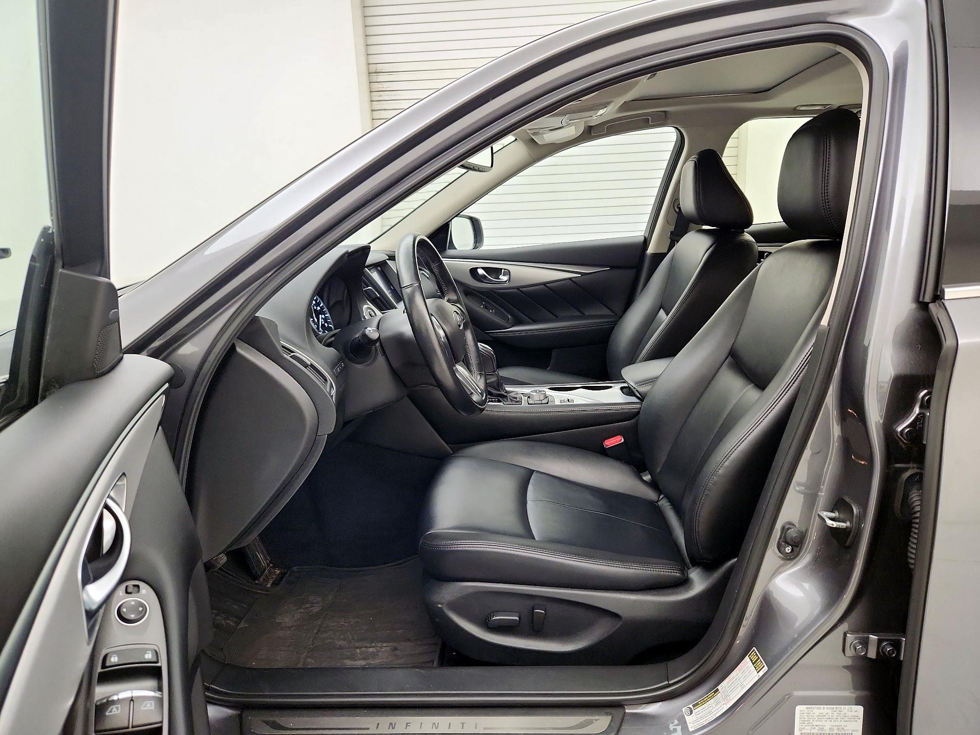 Thumbnail: 2021 INFINITI Q50 - 11