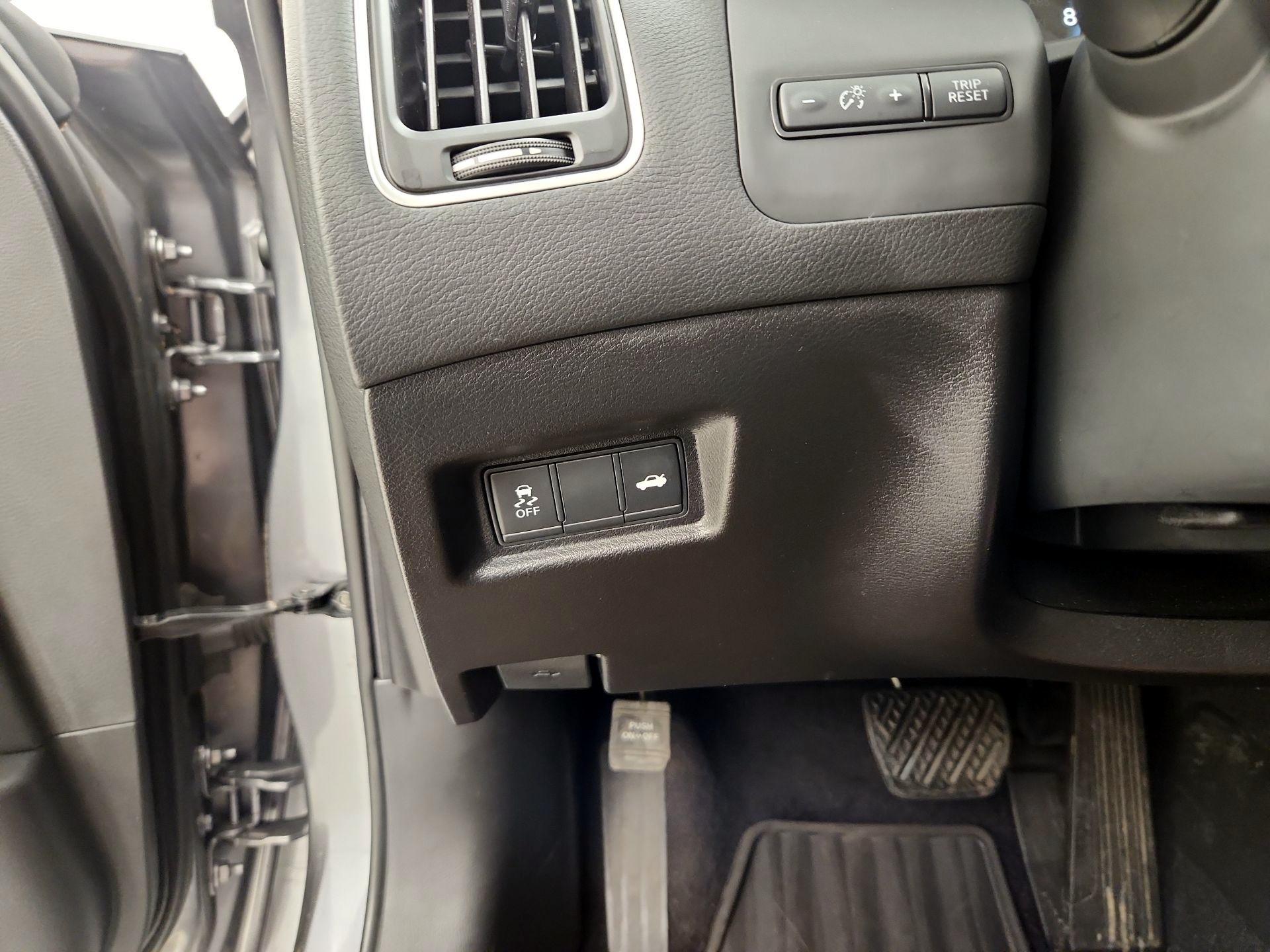 Thumbnail: 2021 INFINITI Q50 - 13