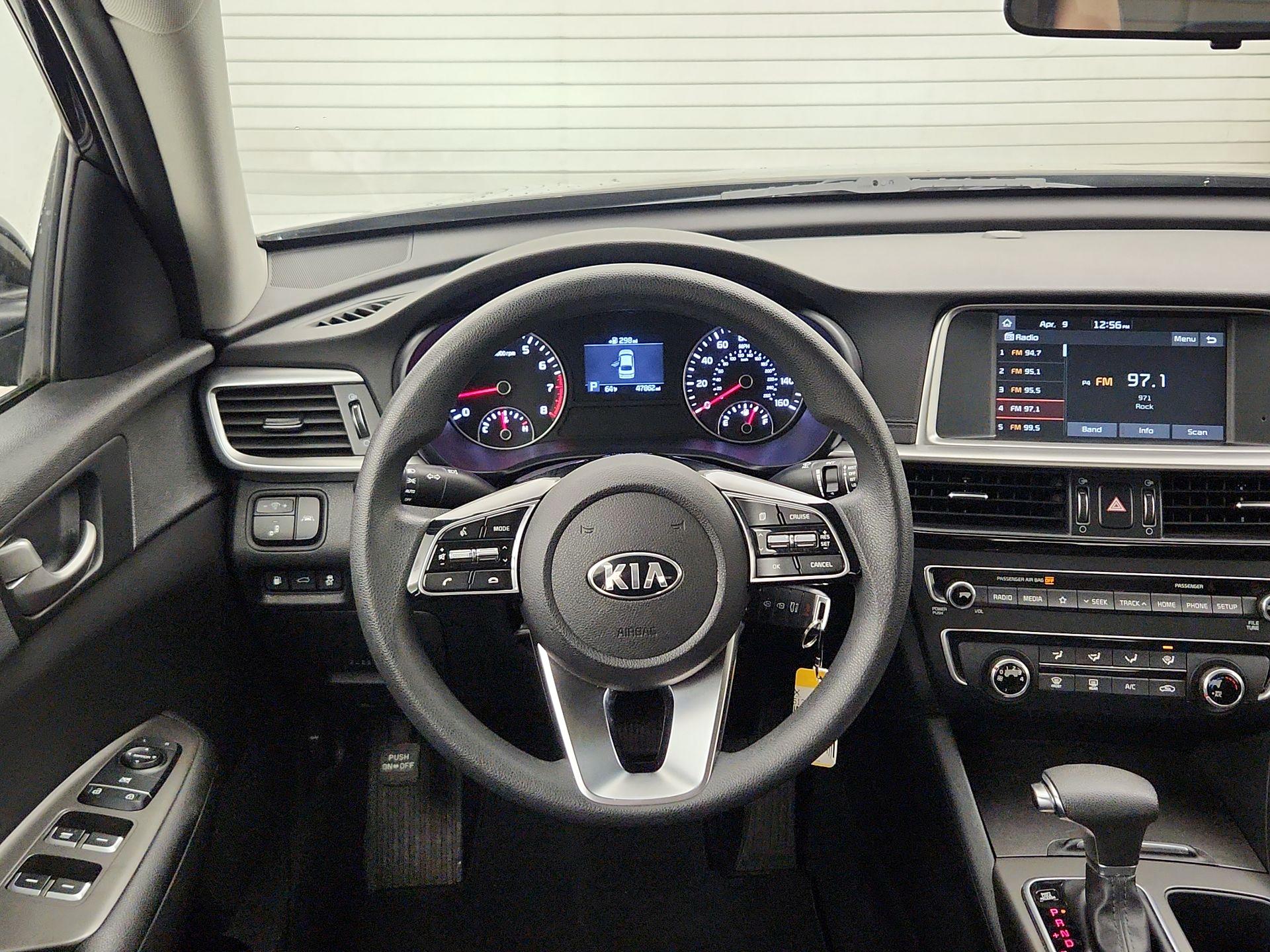 Thumbnail: 2020 Kia Optima - 10