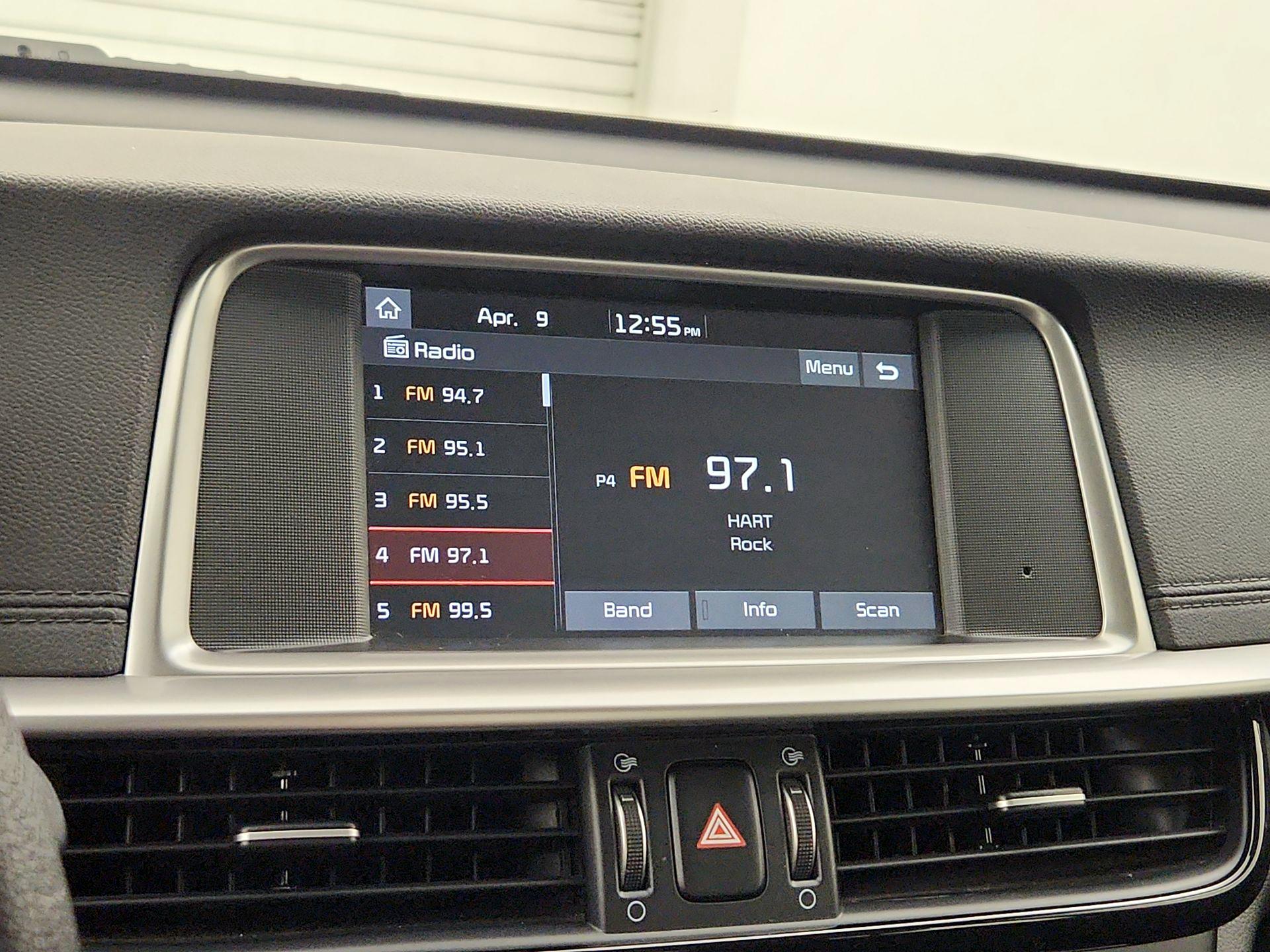 Thumbnail: 2020 Kia Optima - 15