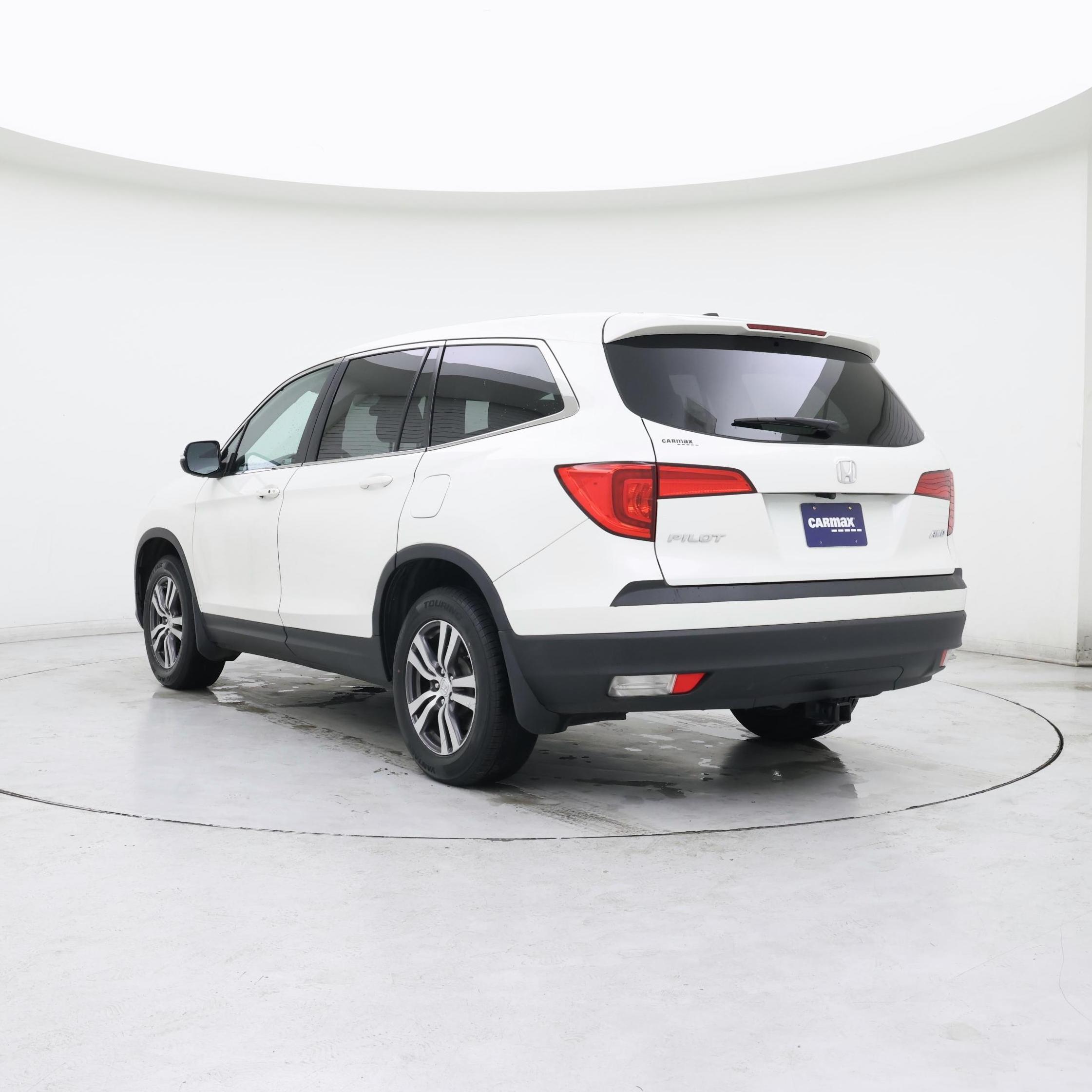 Thumbnail: 2018 Honda Pilot - 2