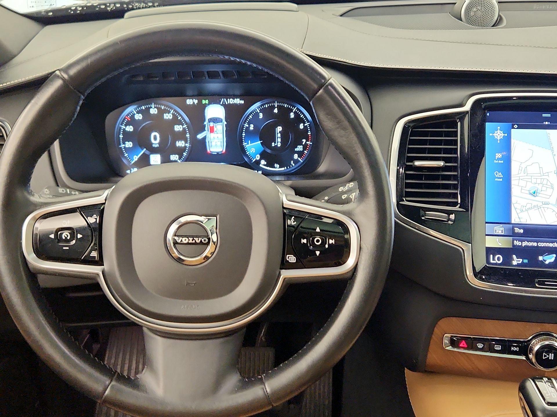 Thumbnail: 2017 Volvo XC90 - 10