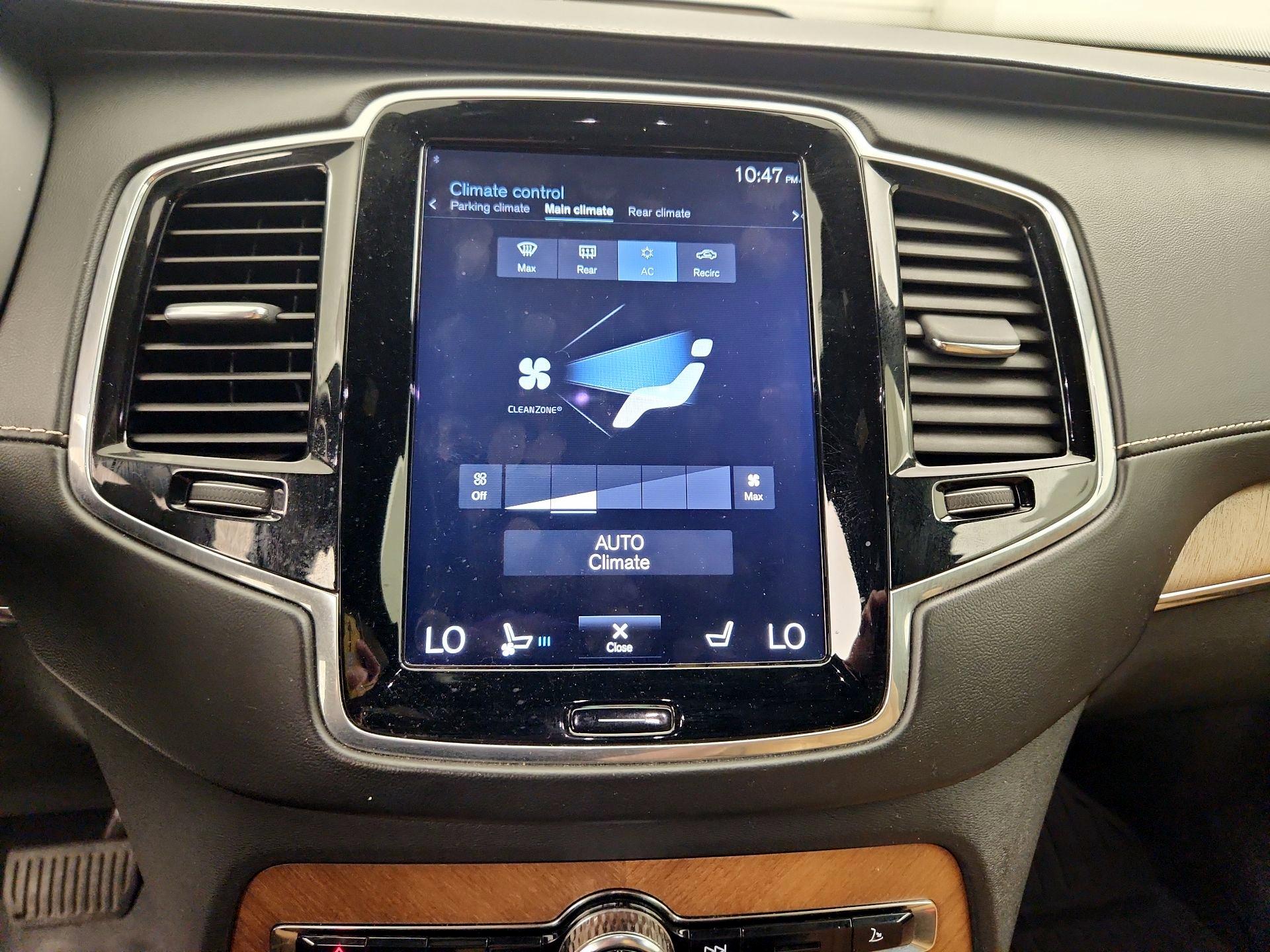 Thumbnail: 2017 Volvo XC90 - 17