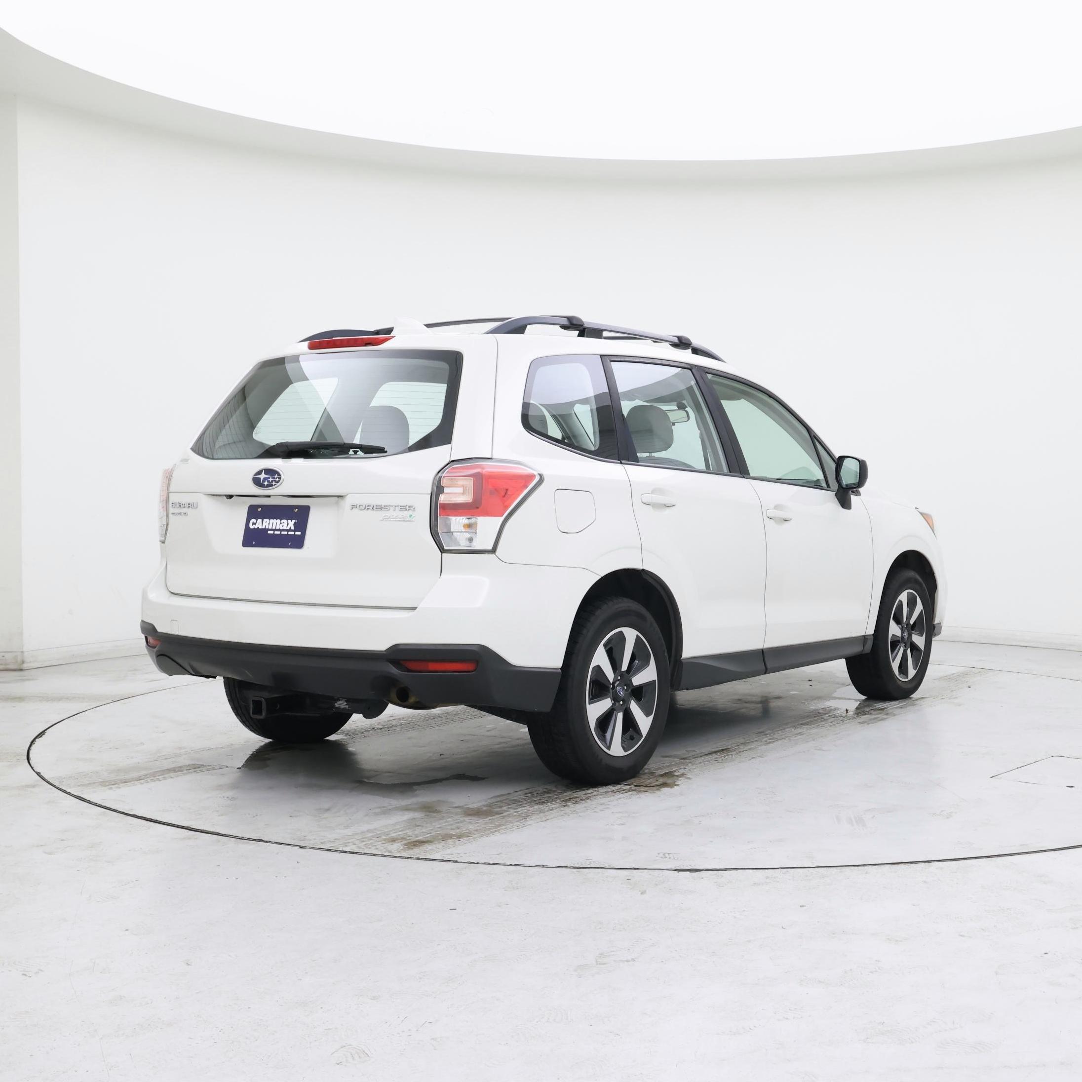 Thumbnail: 2017 Subaru Forester - 8