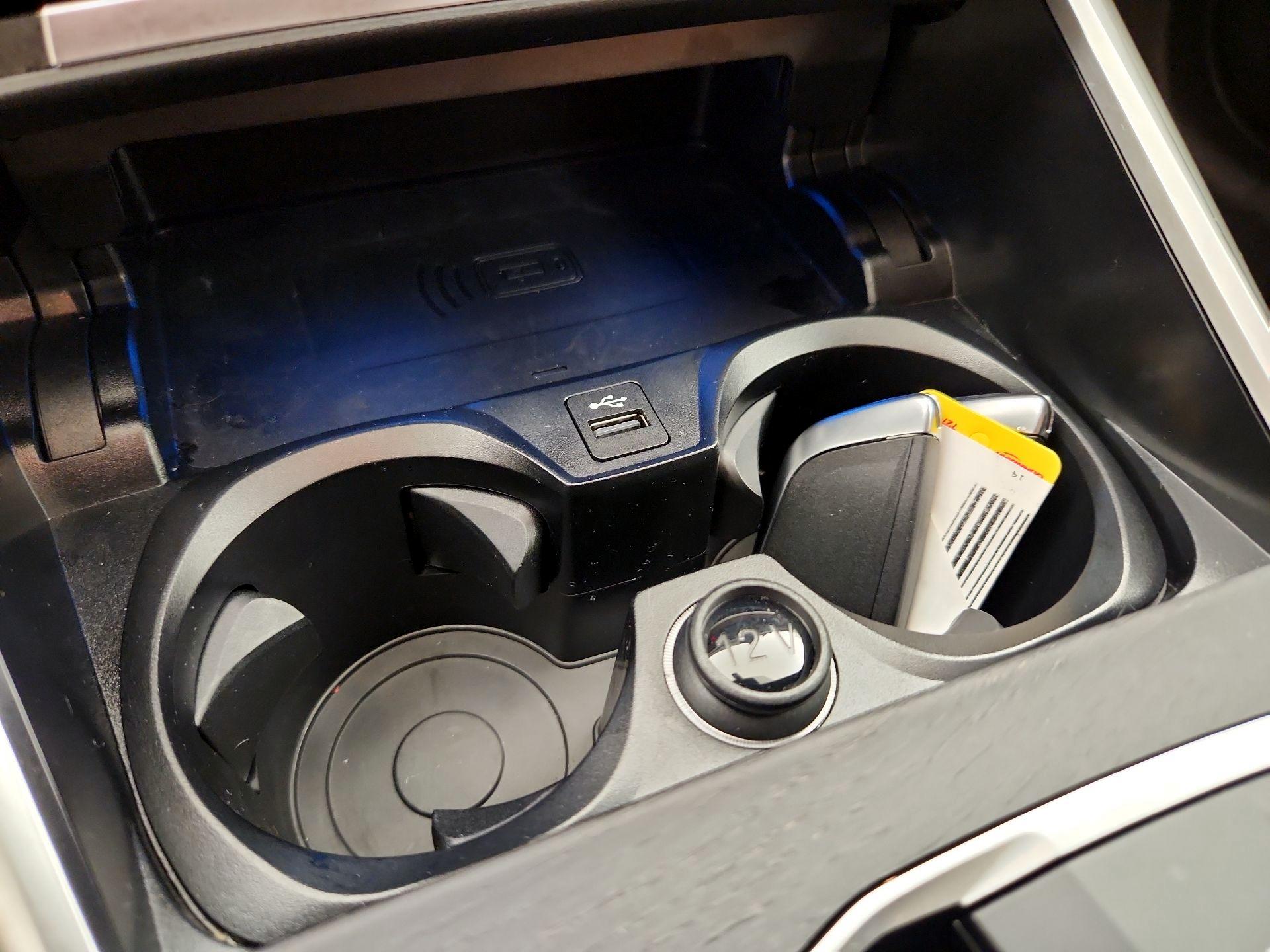 Thumbnail: 2024 BMW i4 - 19