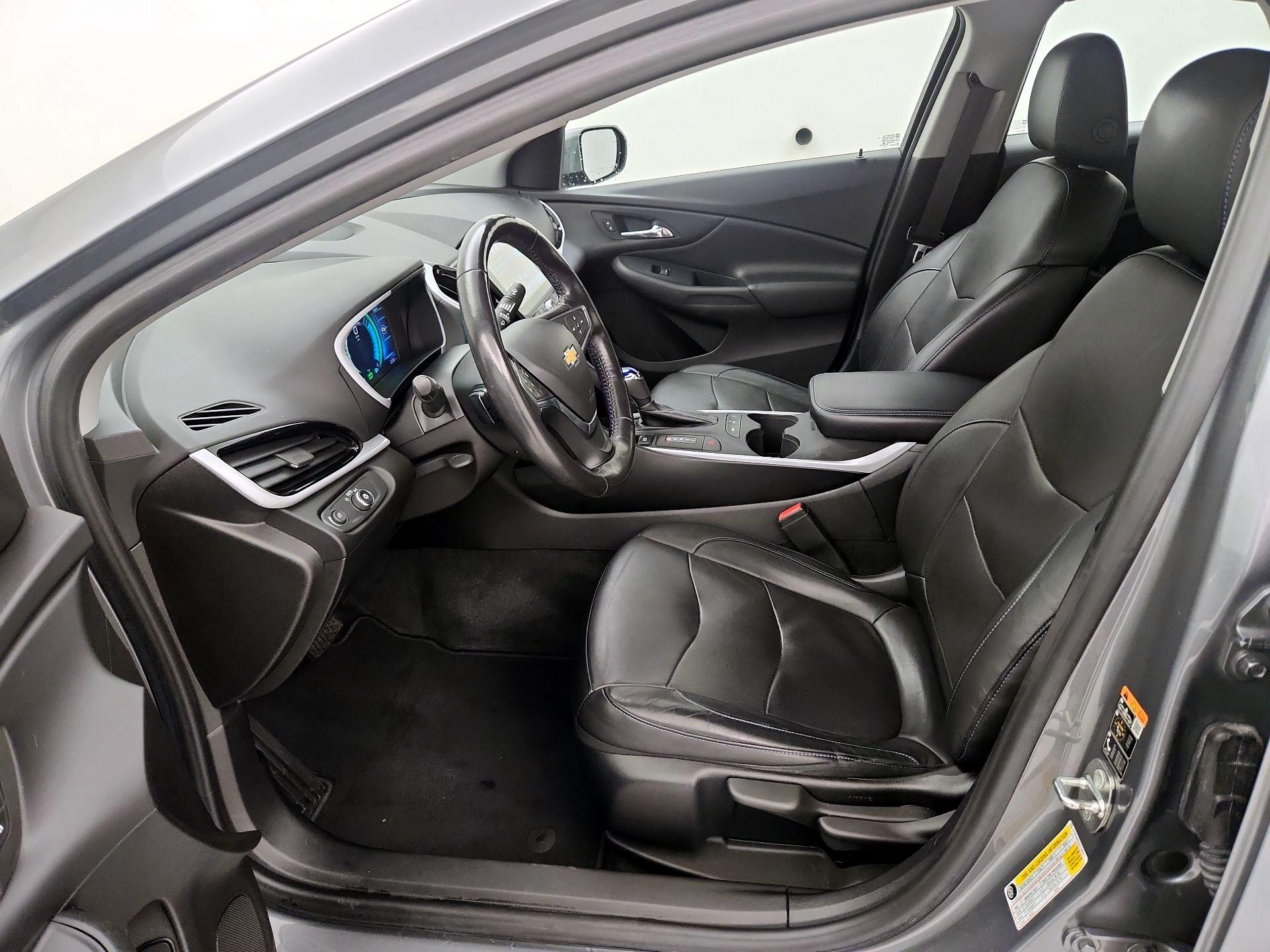 Thumbnail: 2018 Chevrolet Volt - 11