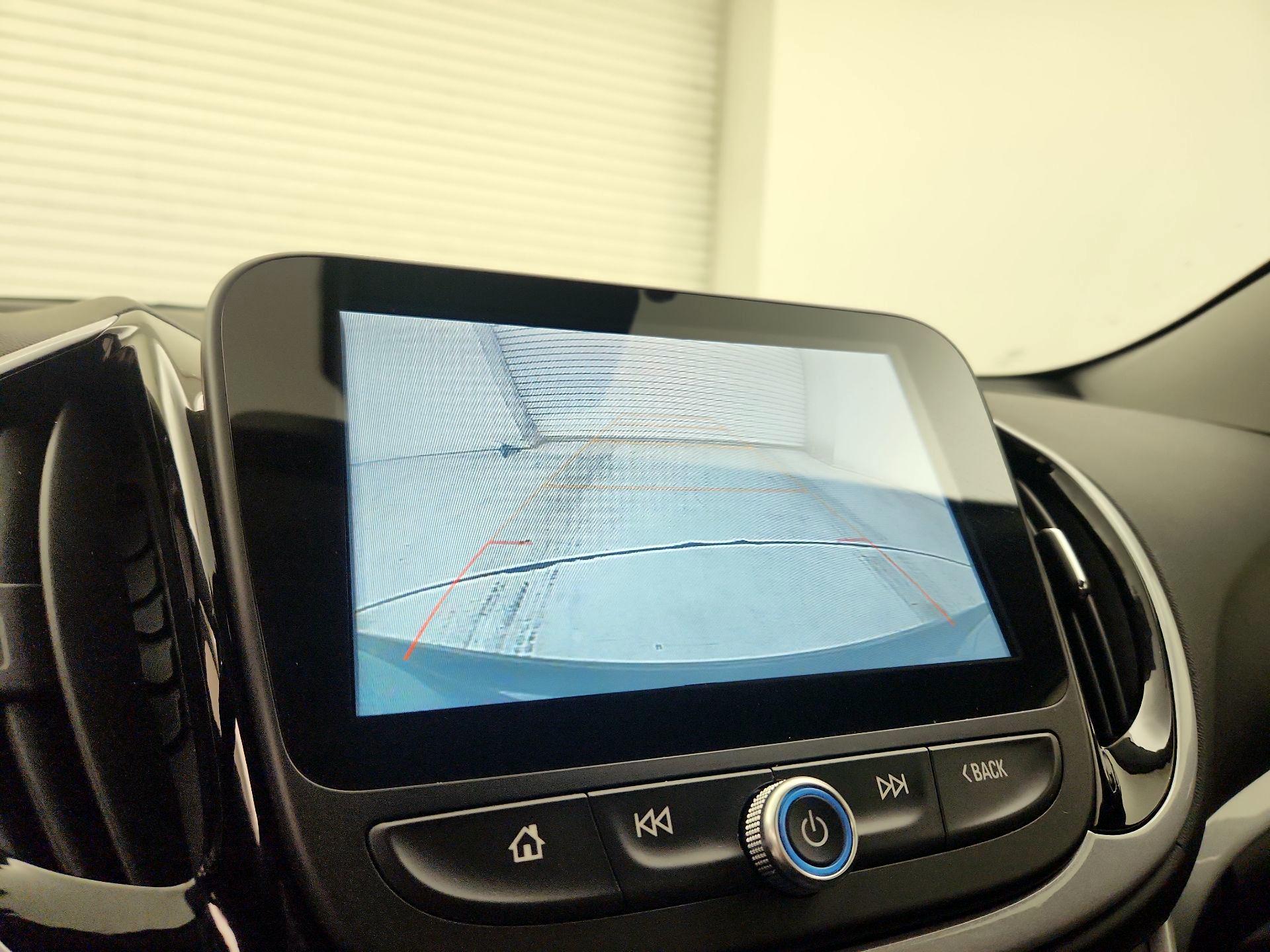 Thumbnail: 2018 Chevrolet Volt - 14