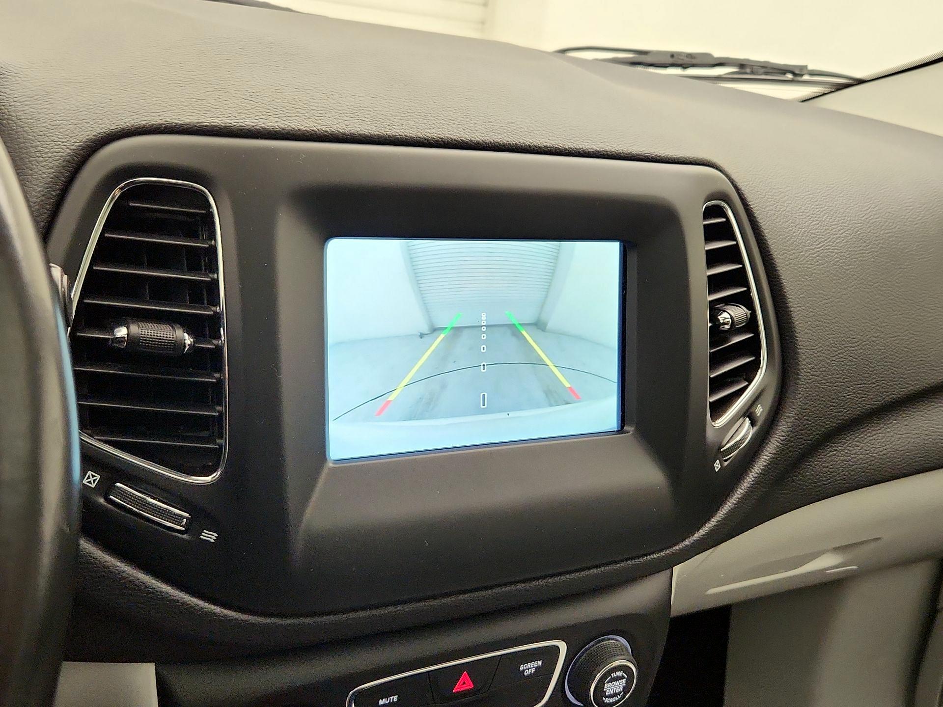 Thumbnail: 2019 Jeep Compass - 14