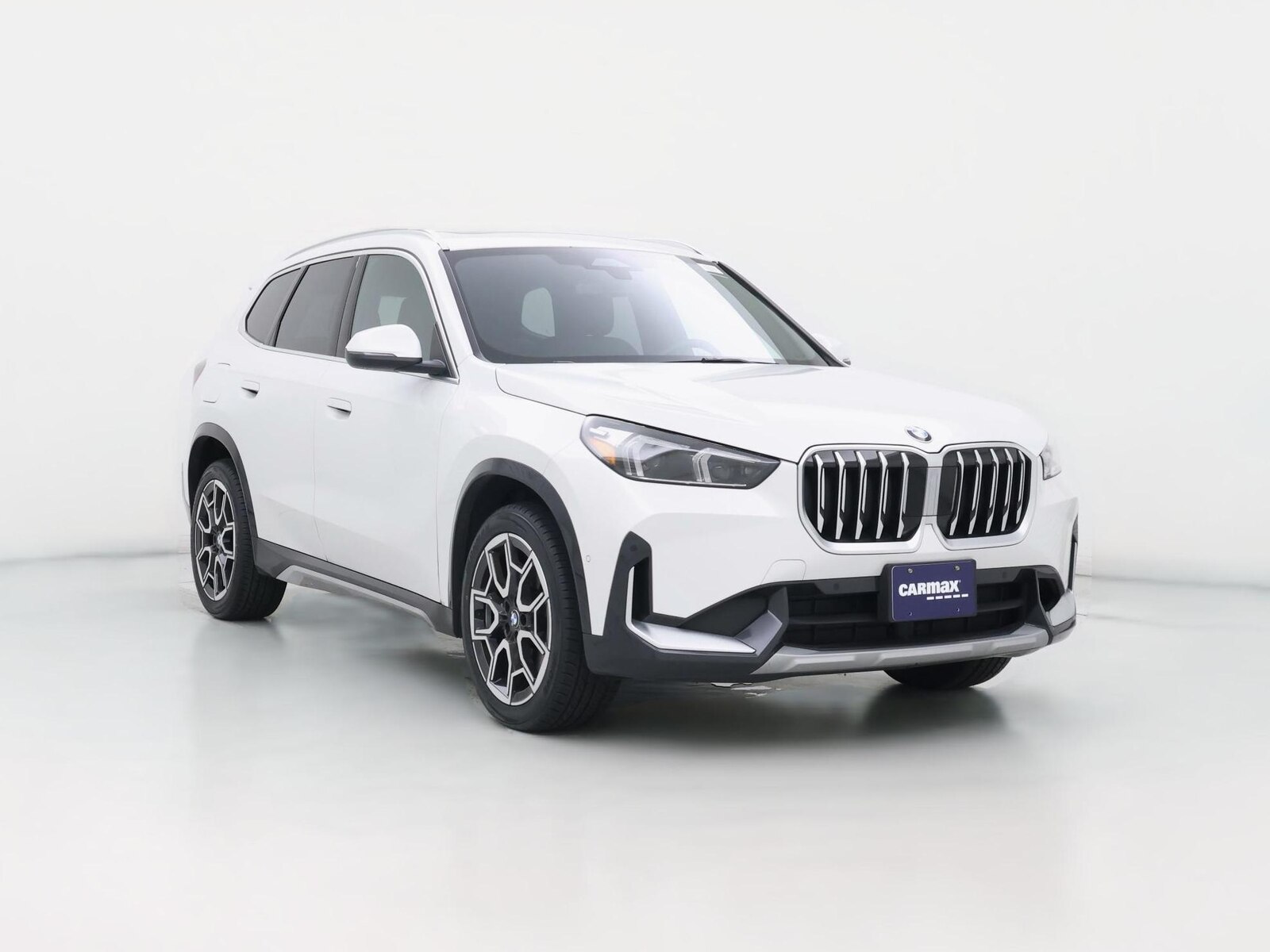 2025 BMW X1 28i