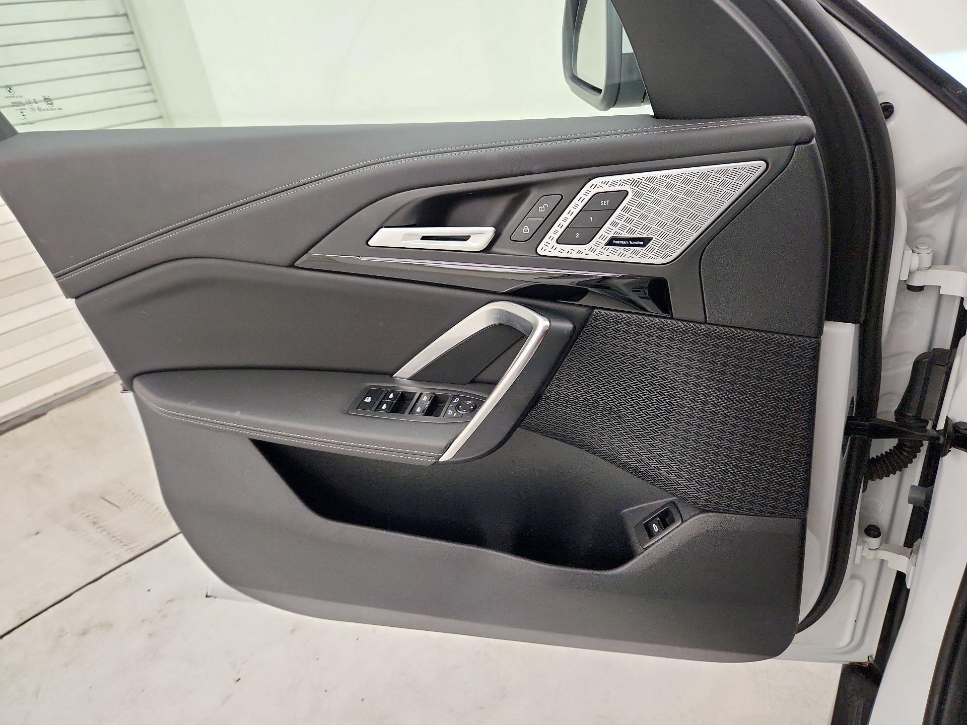 Thumbnail: 2025 BMW X1 - 12