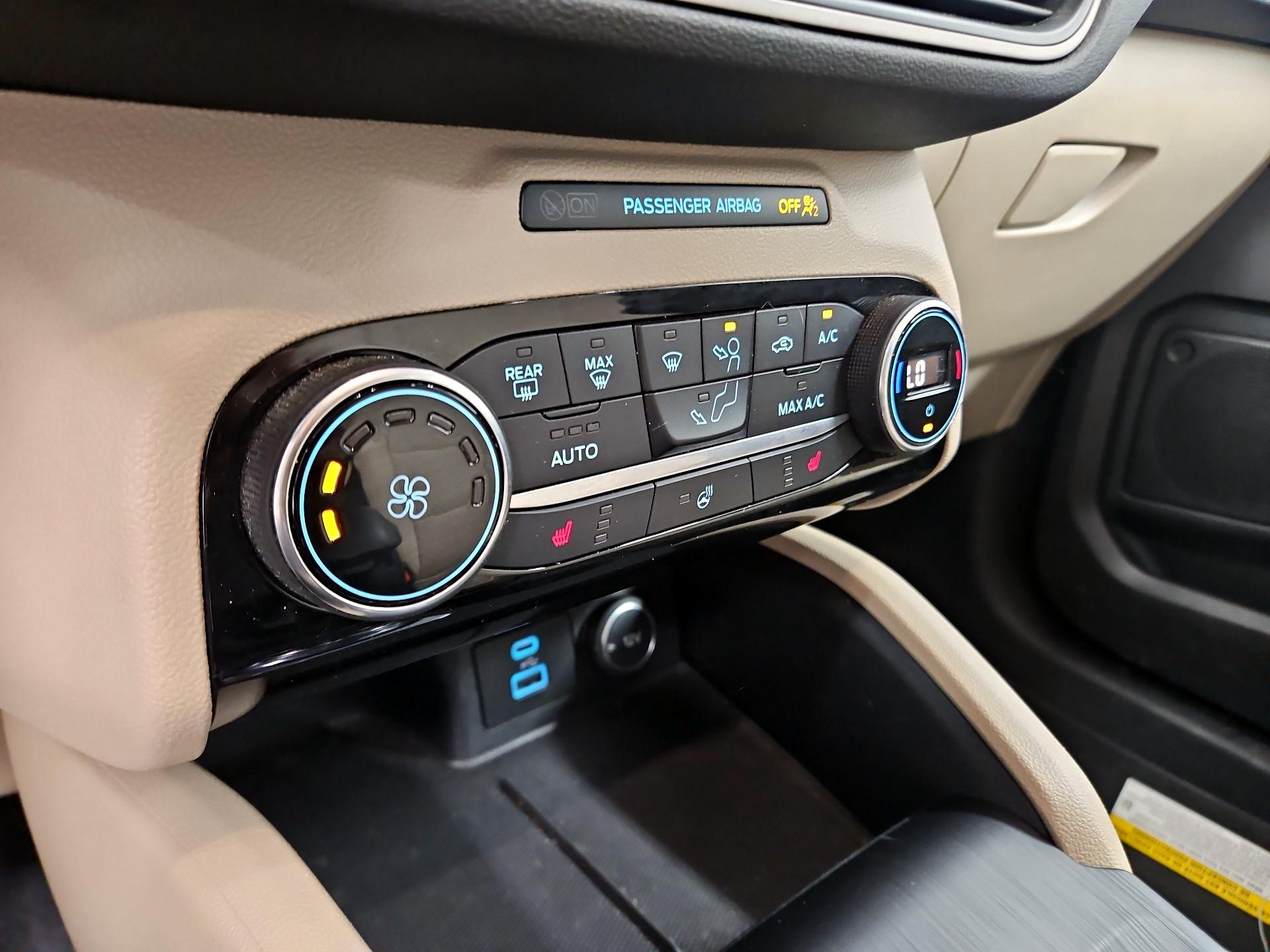 Thumbnail: 2021 Ford Escape - 16