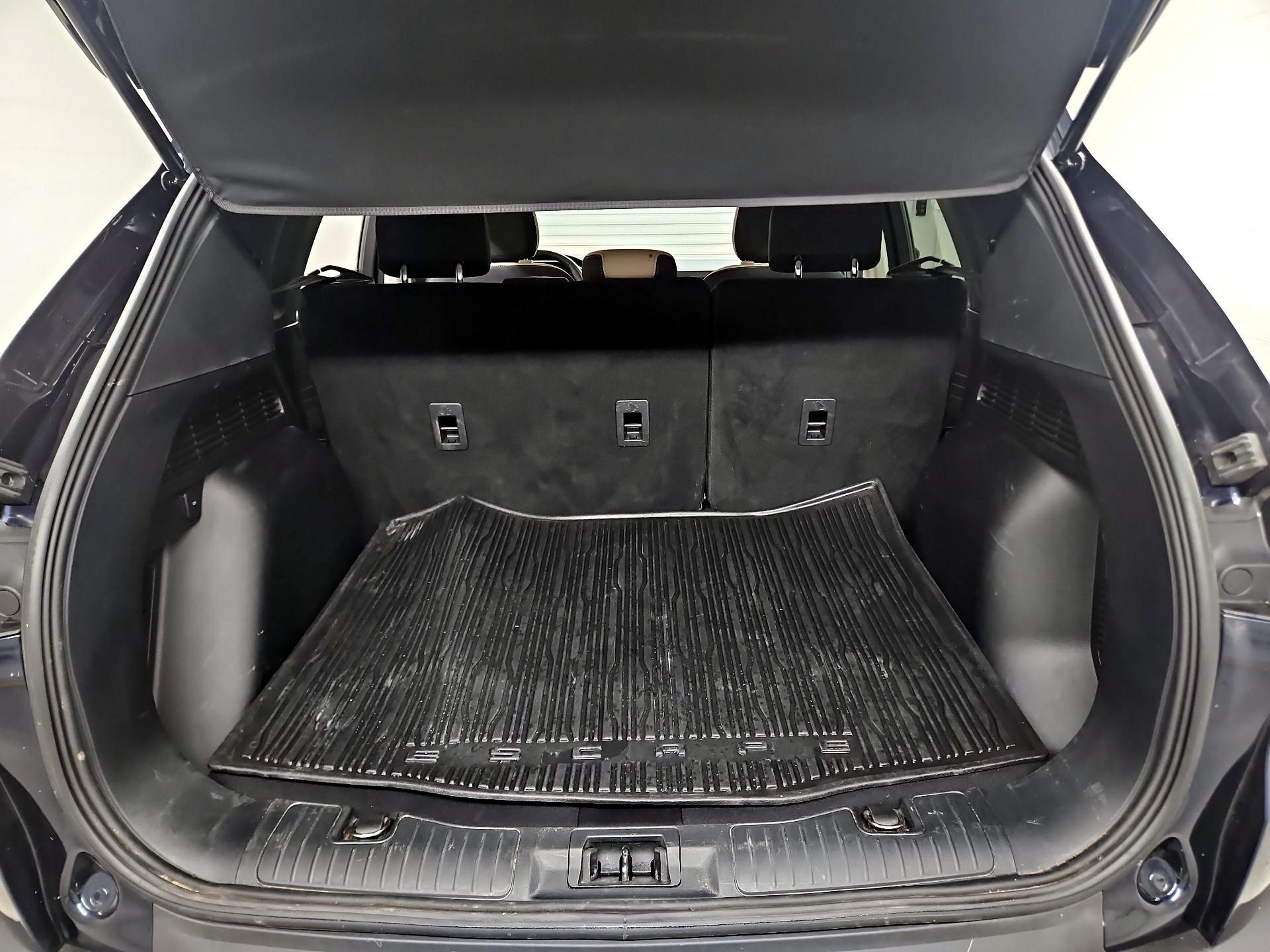Thumbnail: 2021 Ford Escape - 20