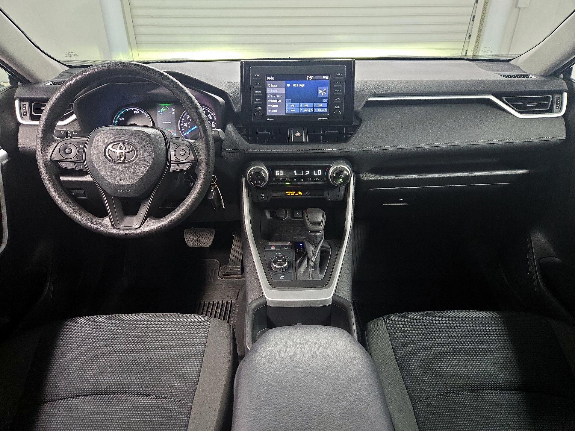 Thumbnail: 2022 Toyota RAV4 - 9