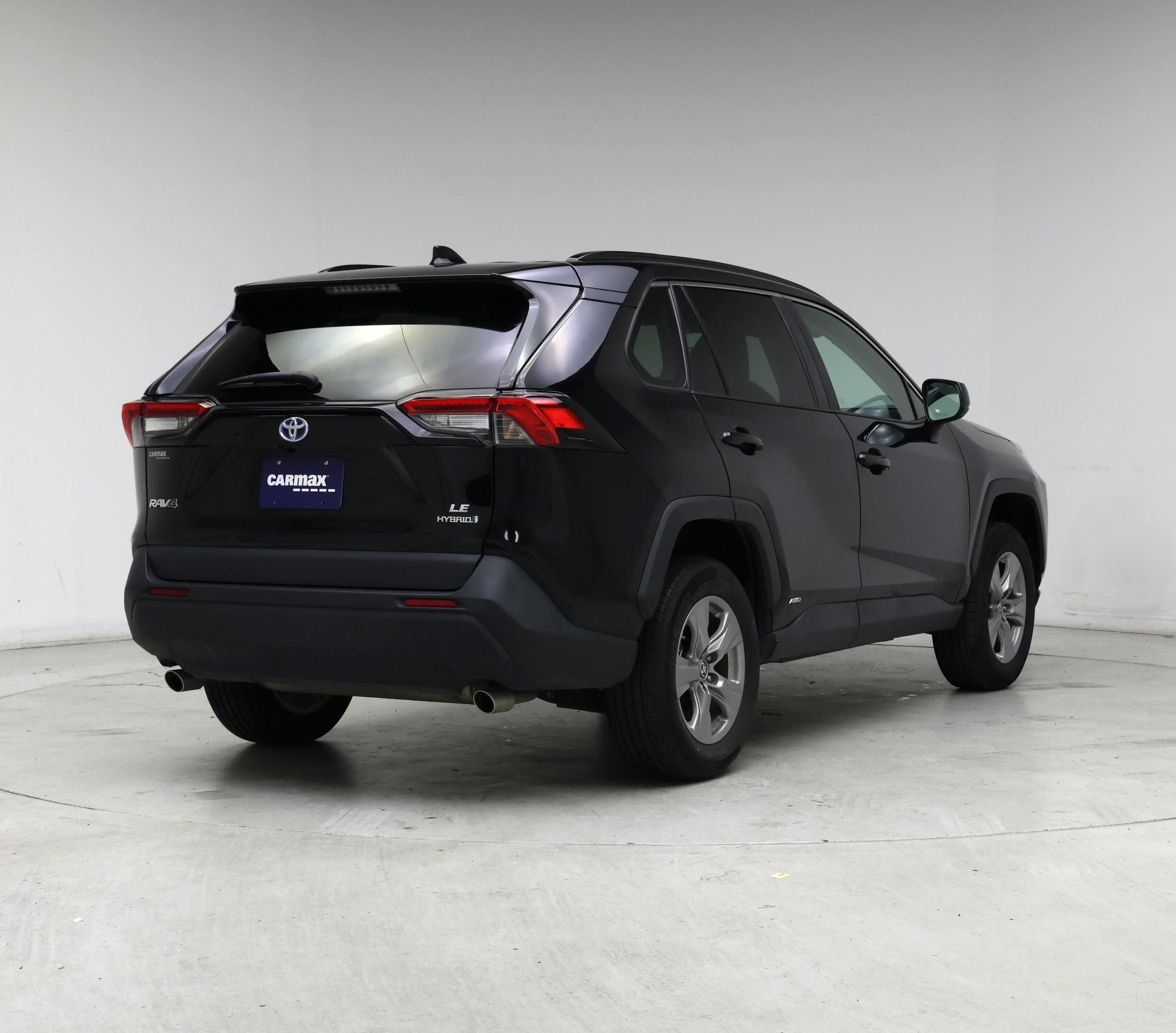 Thumbnail: 2022 Toyota RAV4 - 8