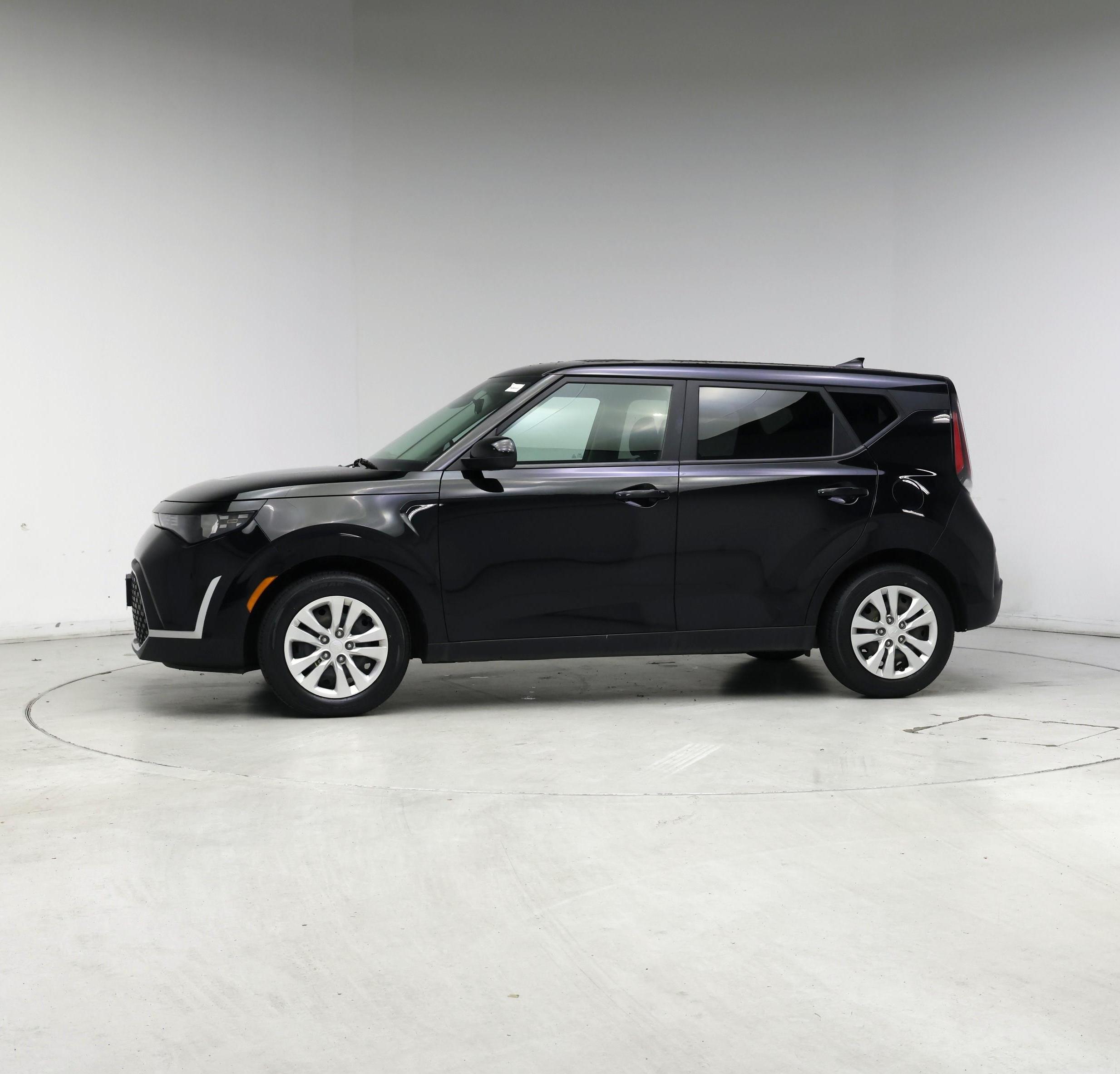 Thumbnail: 2023 Kia Soul - 3