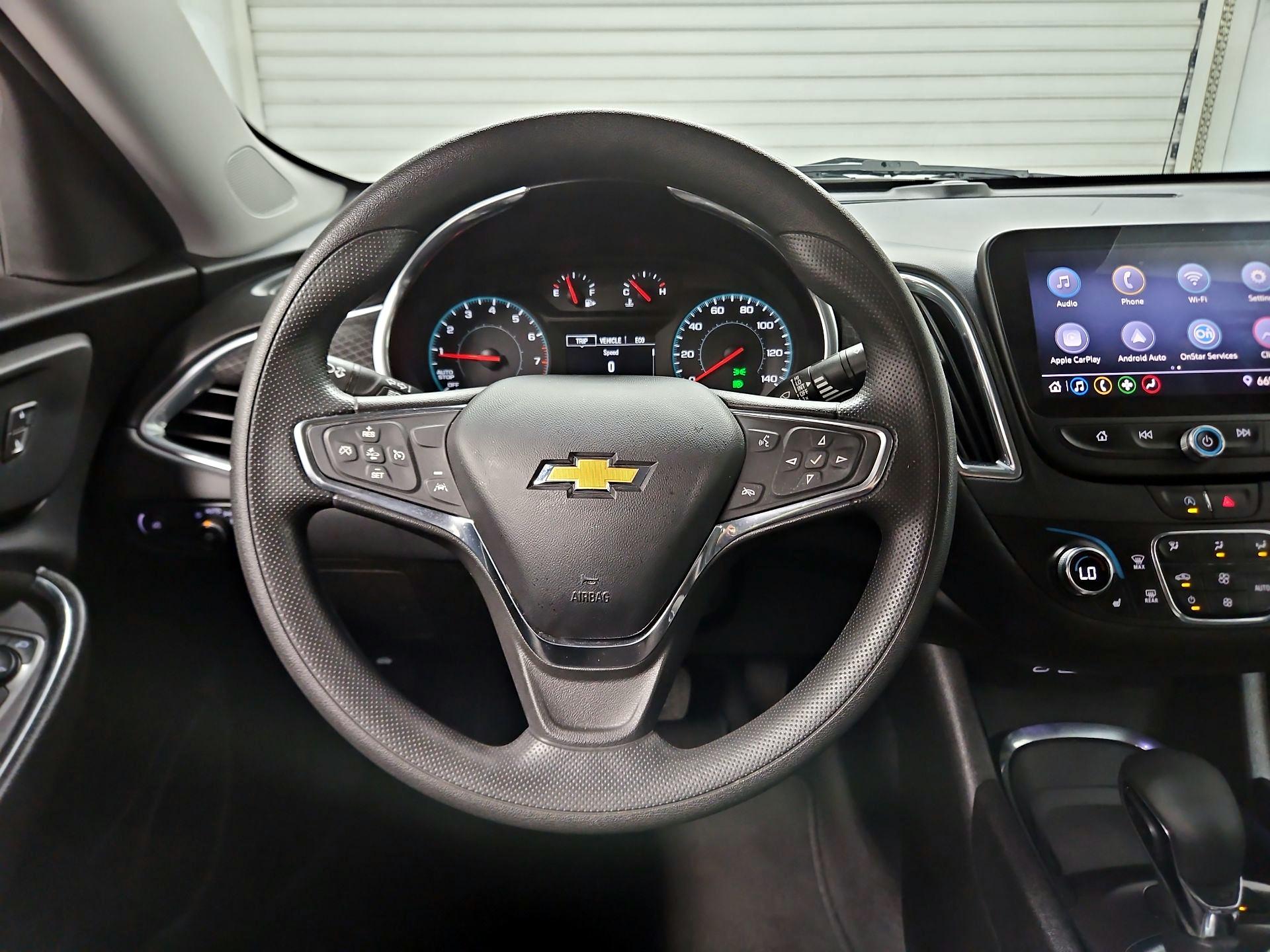 Thumbnail: 2021 Chevrolet Malibu - 10