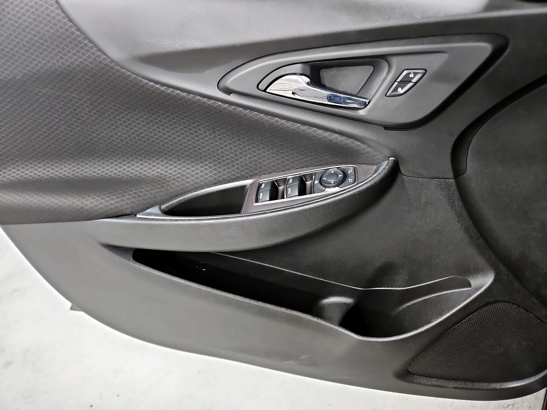 Thumbnail: 2021 Chevrolet Malibu - 12