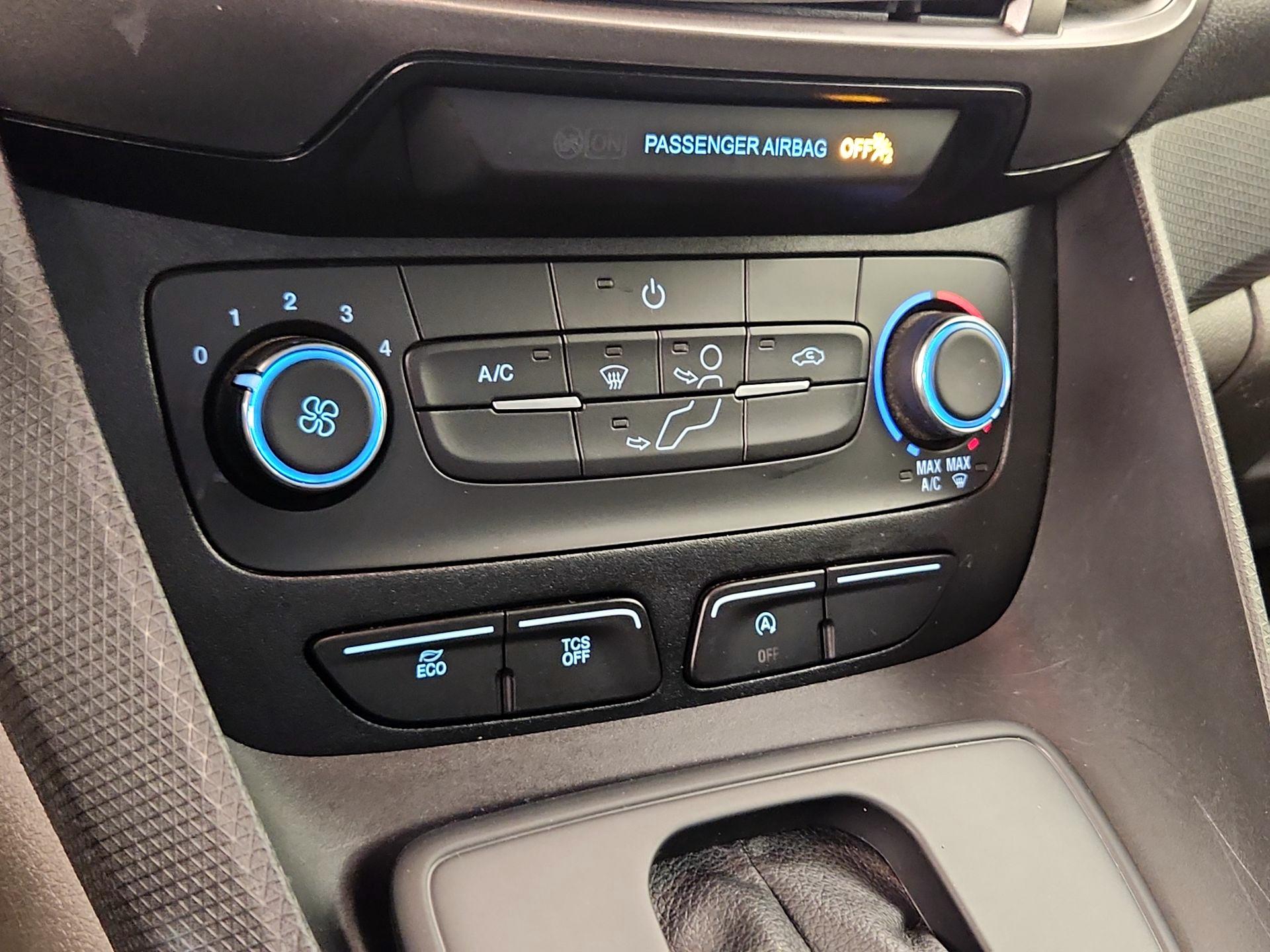 Thumbnail: 2022 Ford Transit Series - 16