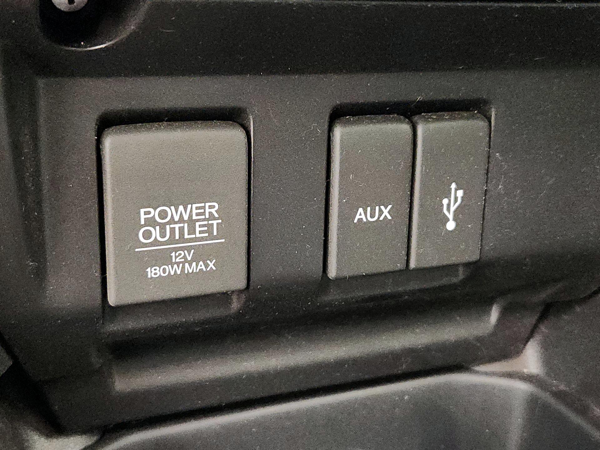 Thumbnail: 2015 Honda Fit - 18