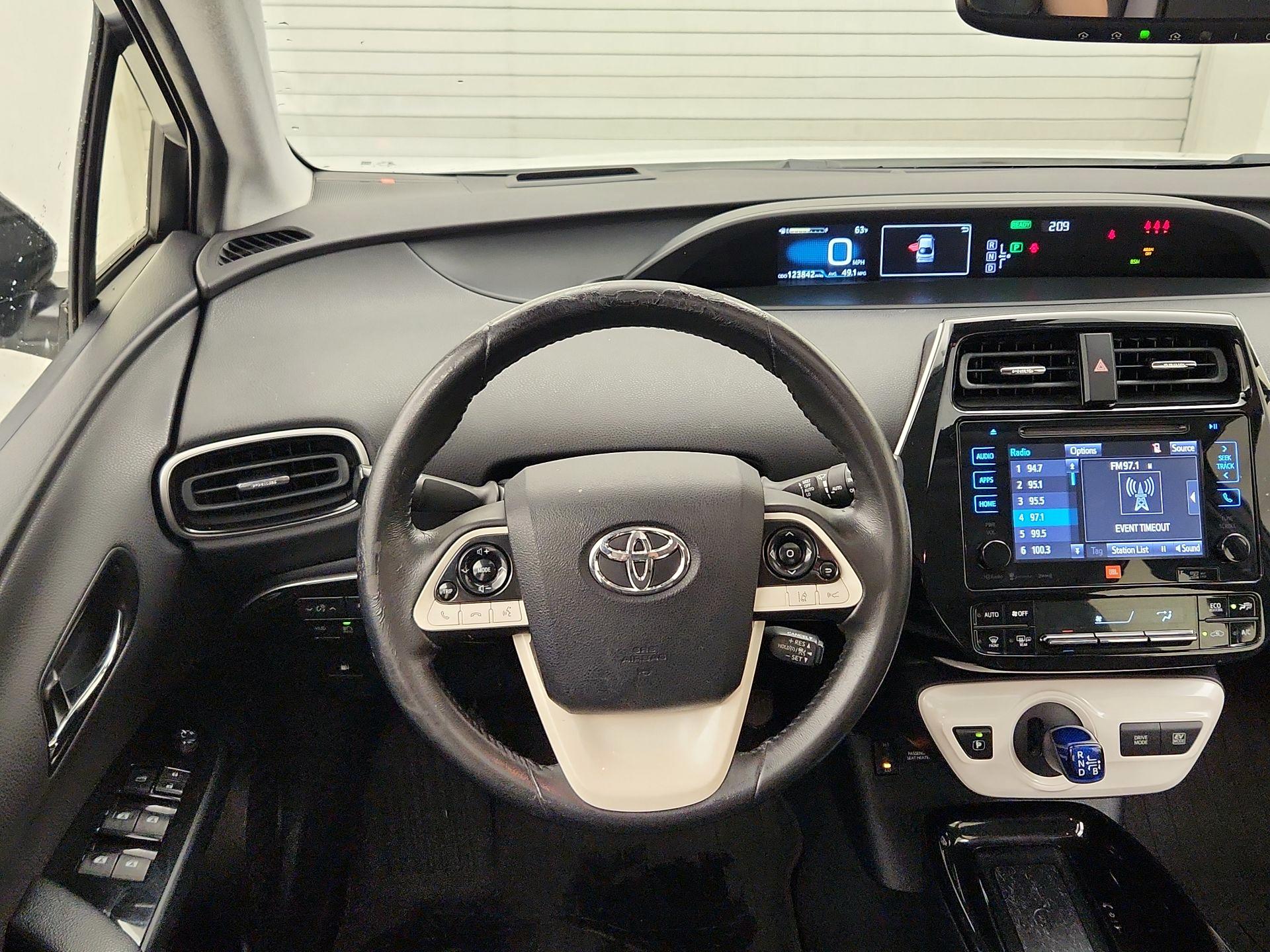 Thumbnail: 2017 Toyota Prius - 10