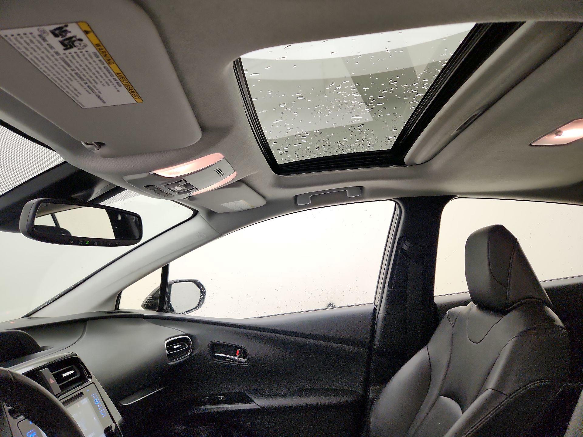 Thumbnail: 2017 Toyota Prius - 19