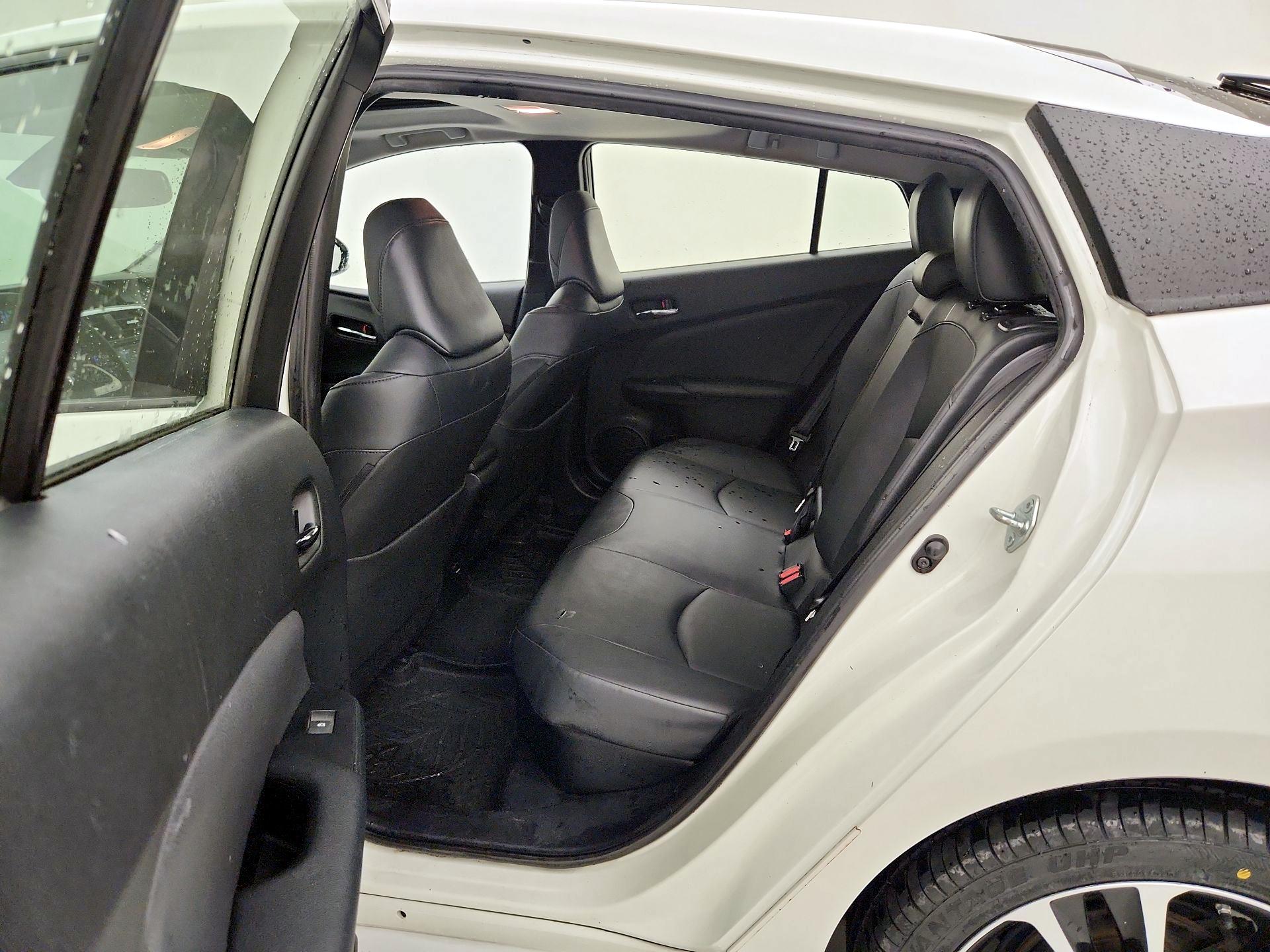 Thumbnail: 2017 Toyota Prius - 20