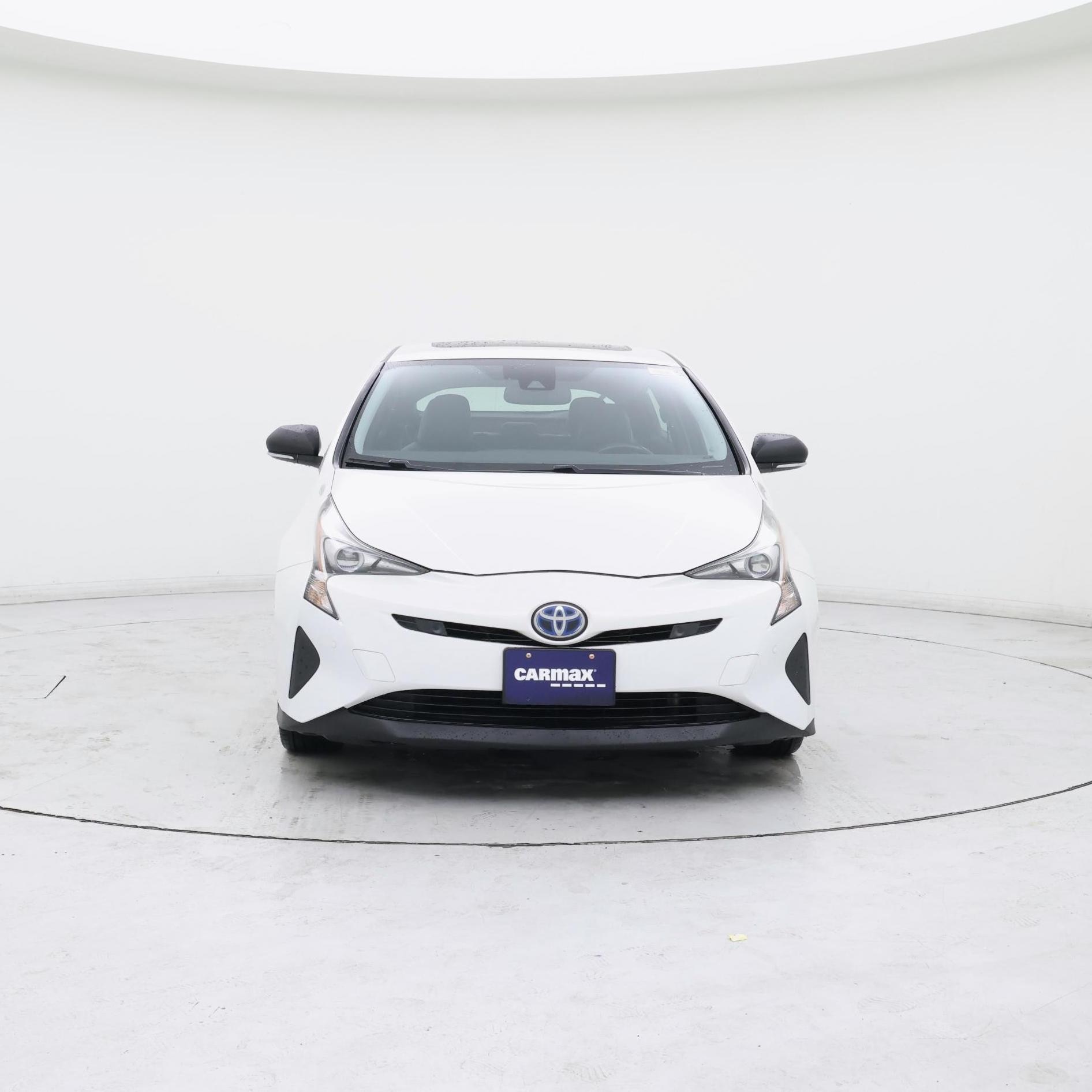 Thumbnail: 2017 Toyota Prius - 5