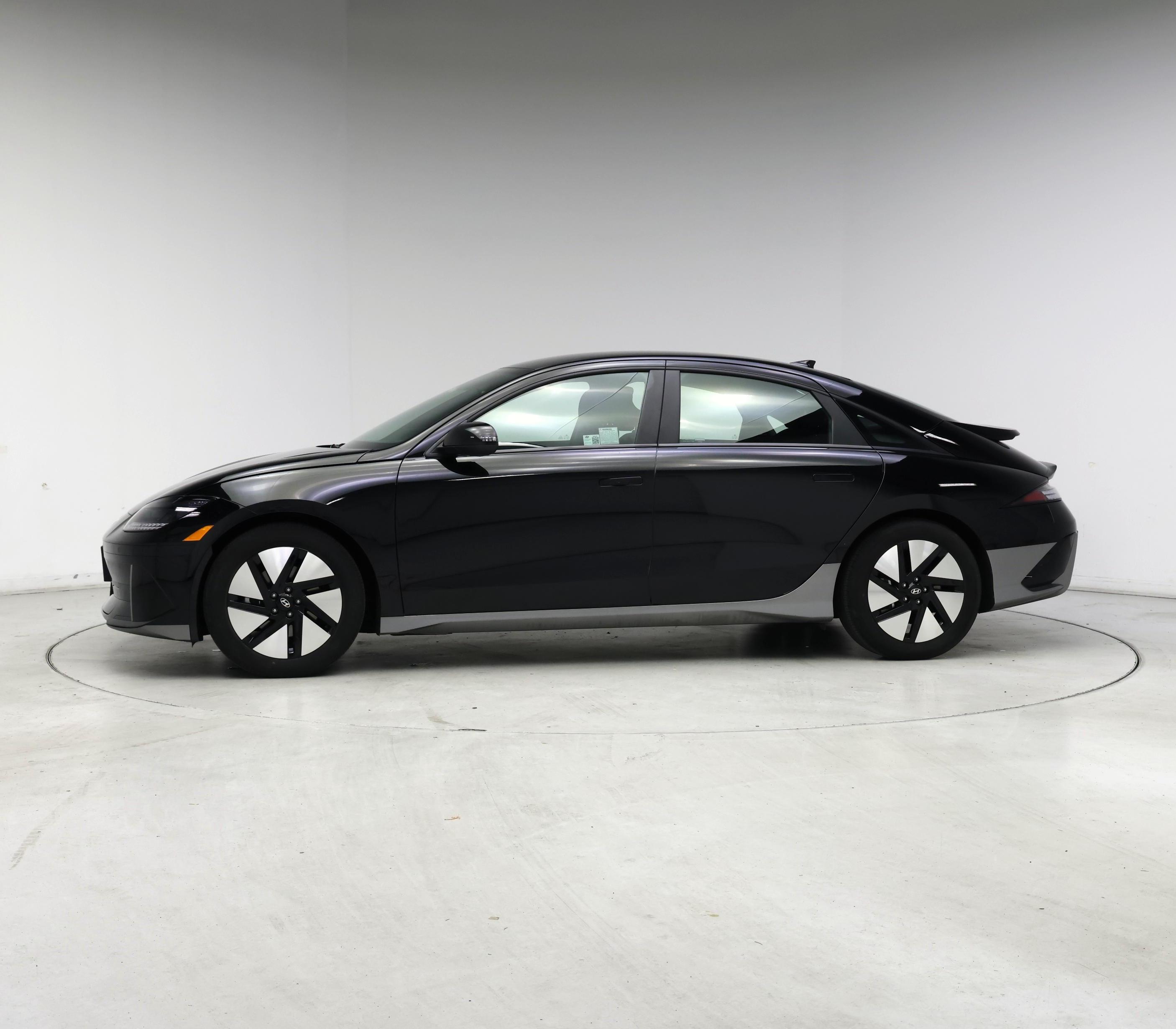 Thumbnail: 2024 Hyundai Ioniq 6 - 3