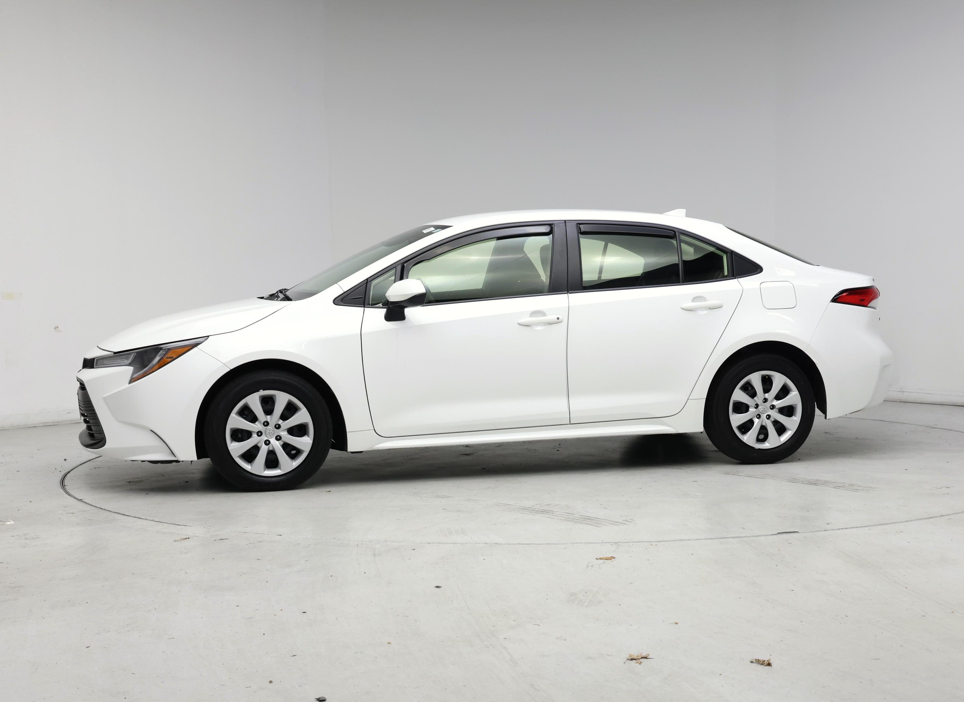 Thumbnail: 2024 Toyota Corolla - 3