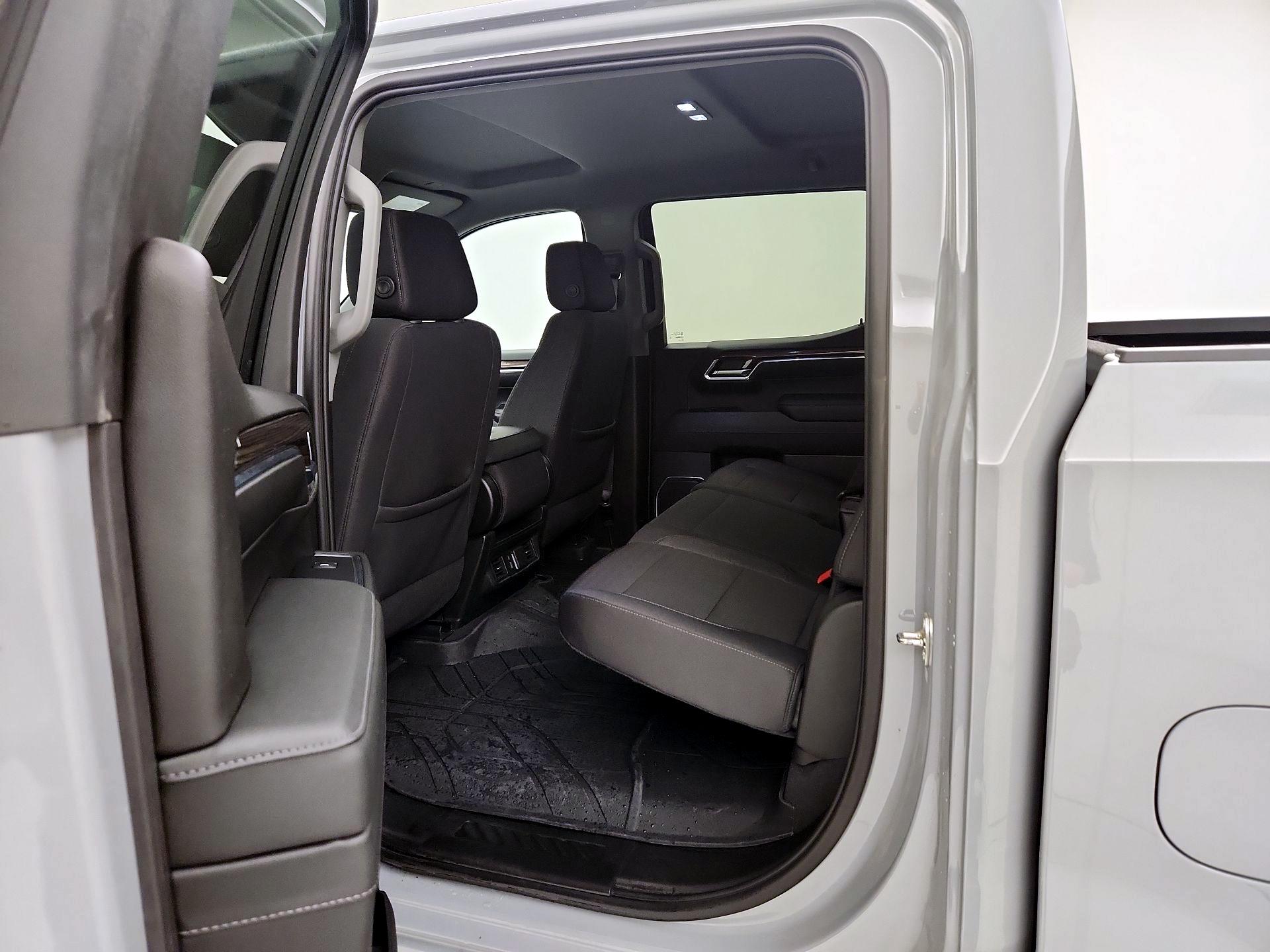 Thumbnail: 2024 Chevrolet Silverado 1500 - 19