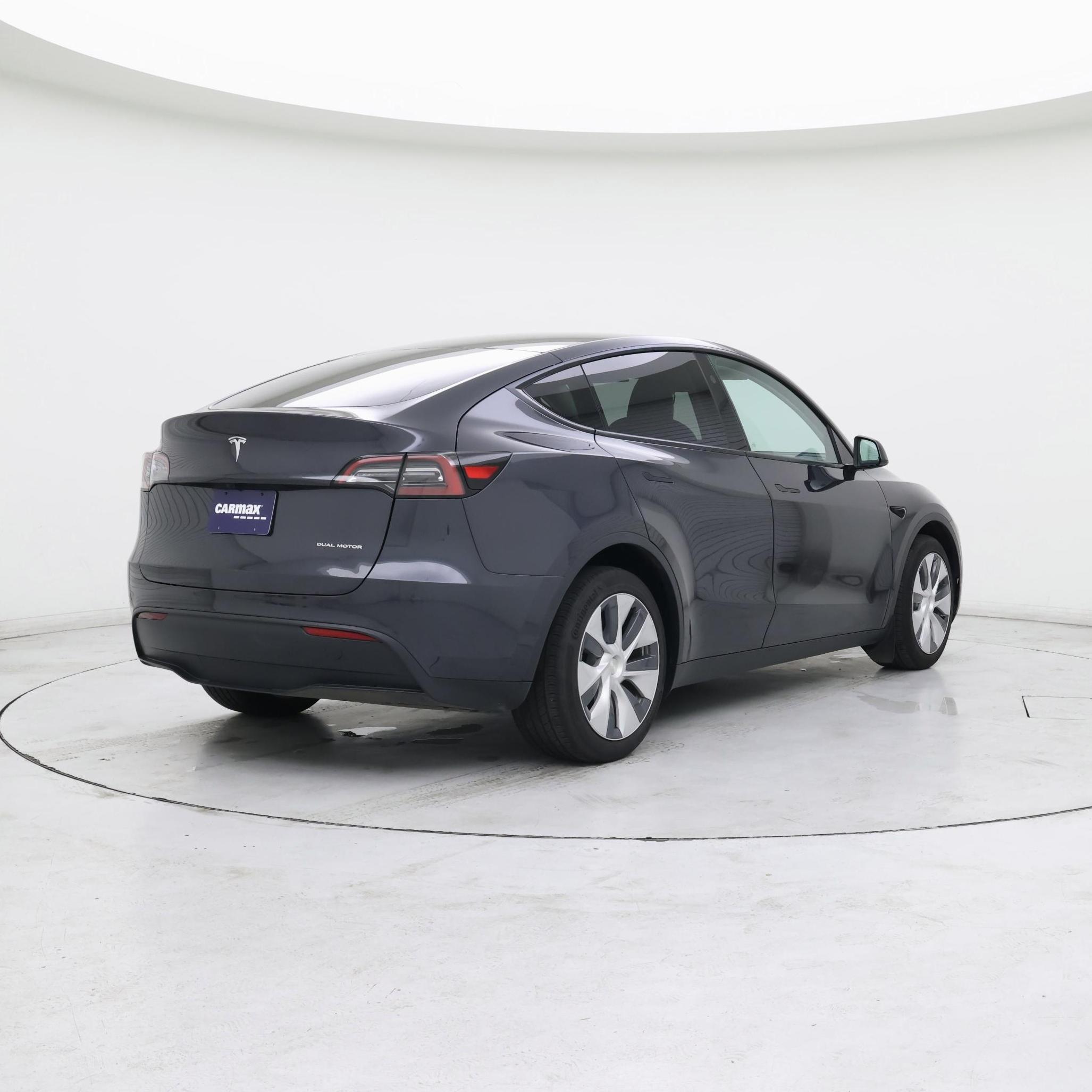 Thumbnail: 2024 Tesla Model Y - 8