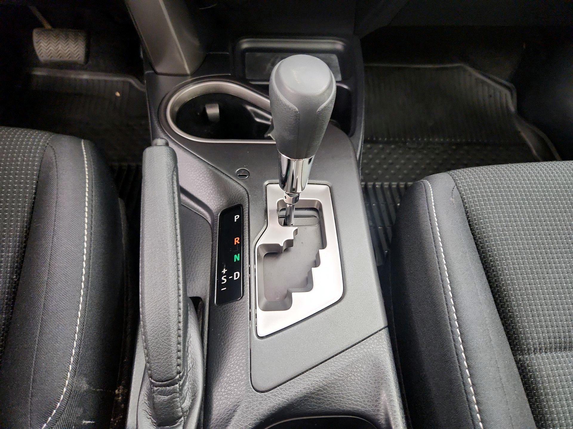 Thumbnail: 2018 Toyota RAV4 - 17