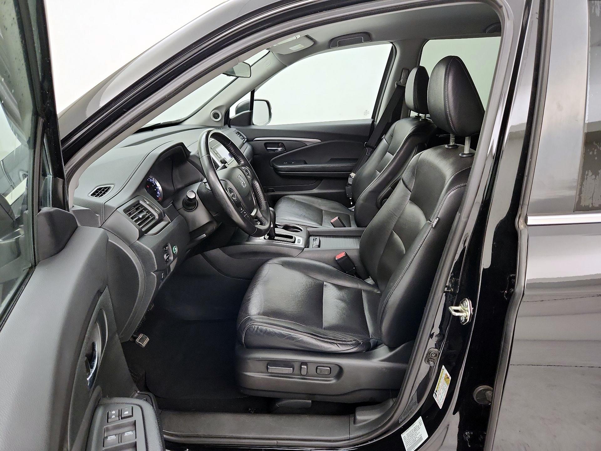 Thumbnail: 2017 Honda Ridgeline - 11