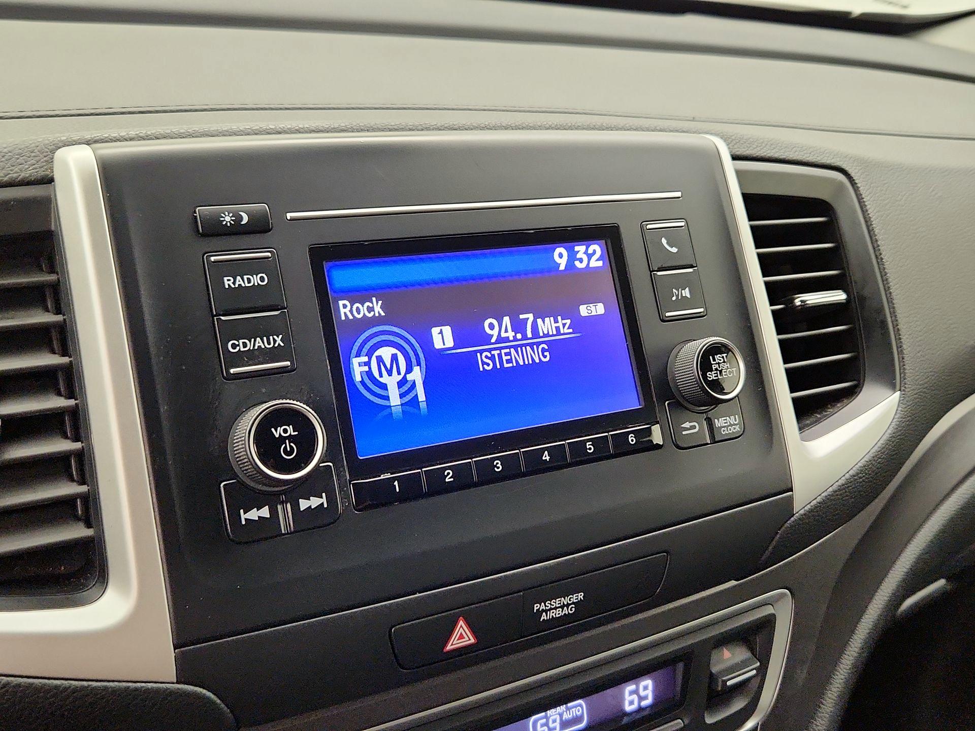 Thumbnail: 2017 Honda Ridgeline - 15